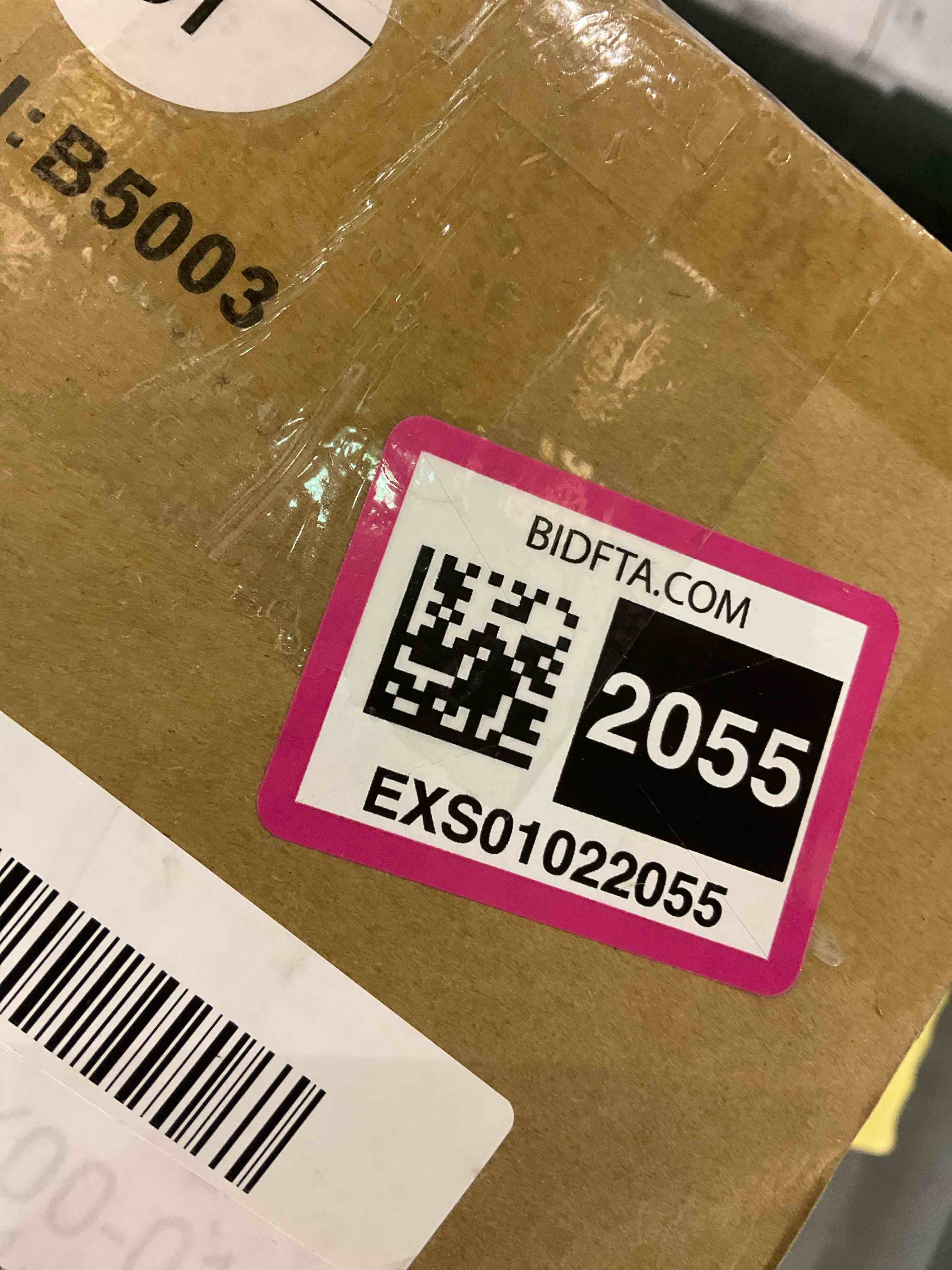 https://s3.amazonaws.com/lotting-images-prod/BargainHunt/EXS01022055_1707489861344.jpeg