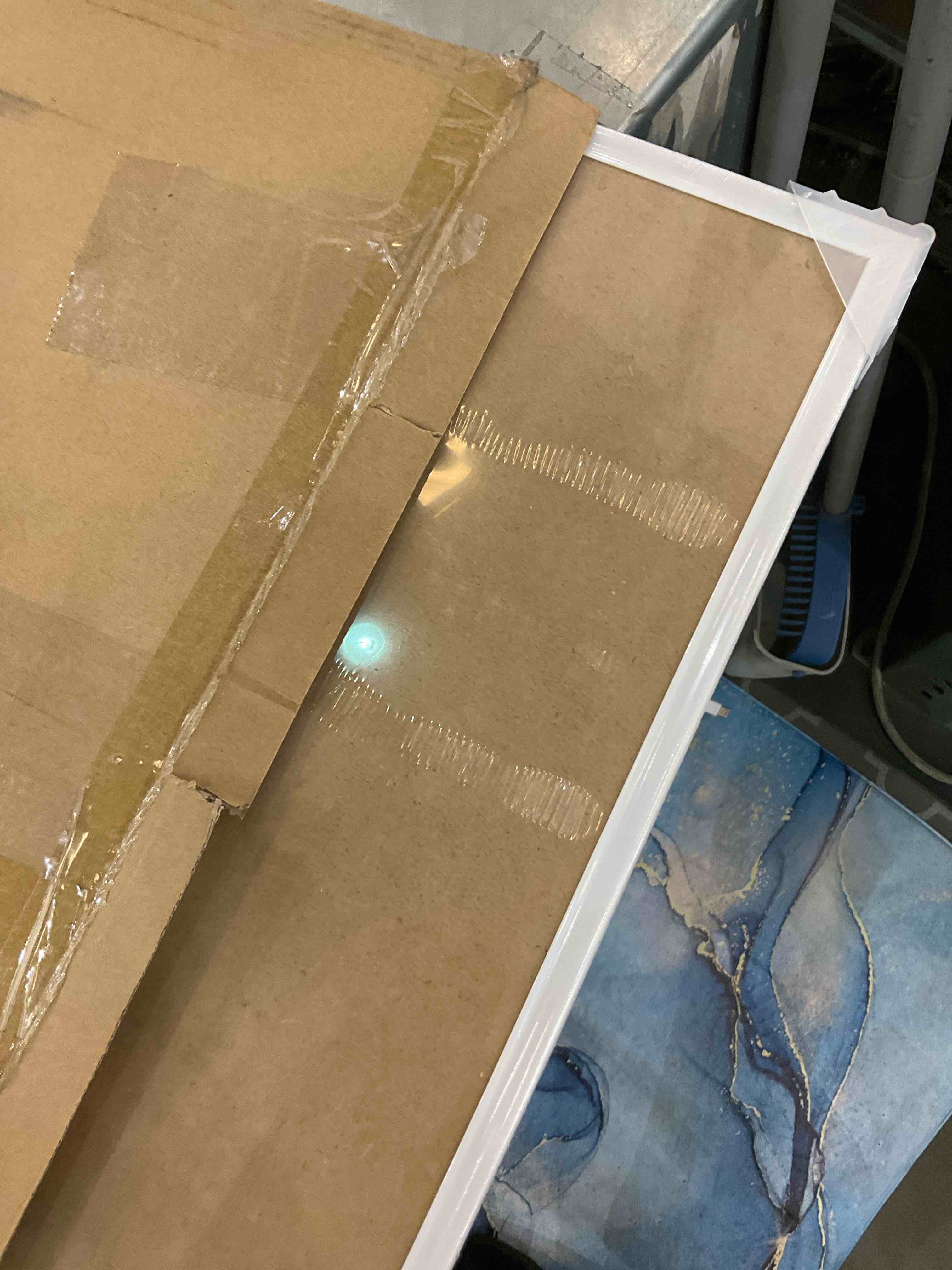 https://s3.amazonaws.com/lotting-images-prod/BargainHunt/EXS01022336_1707847318862.jpeg