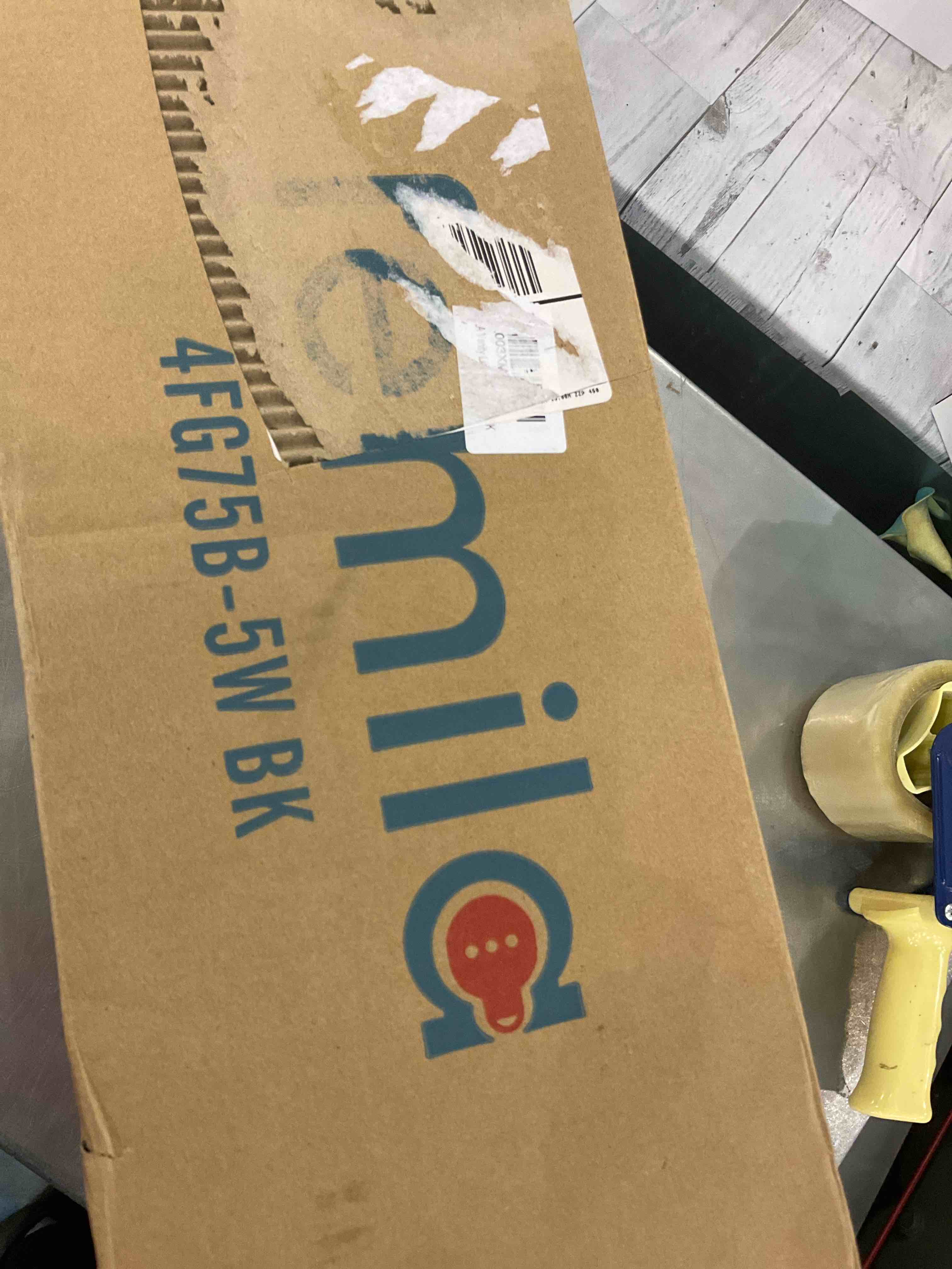 https://s3.amazonaws.com/lotting-images-prod/BargainHunt/EXS01022424_1707921684593.jpeg
