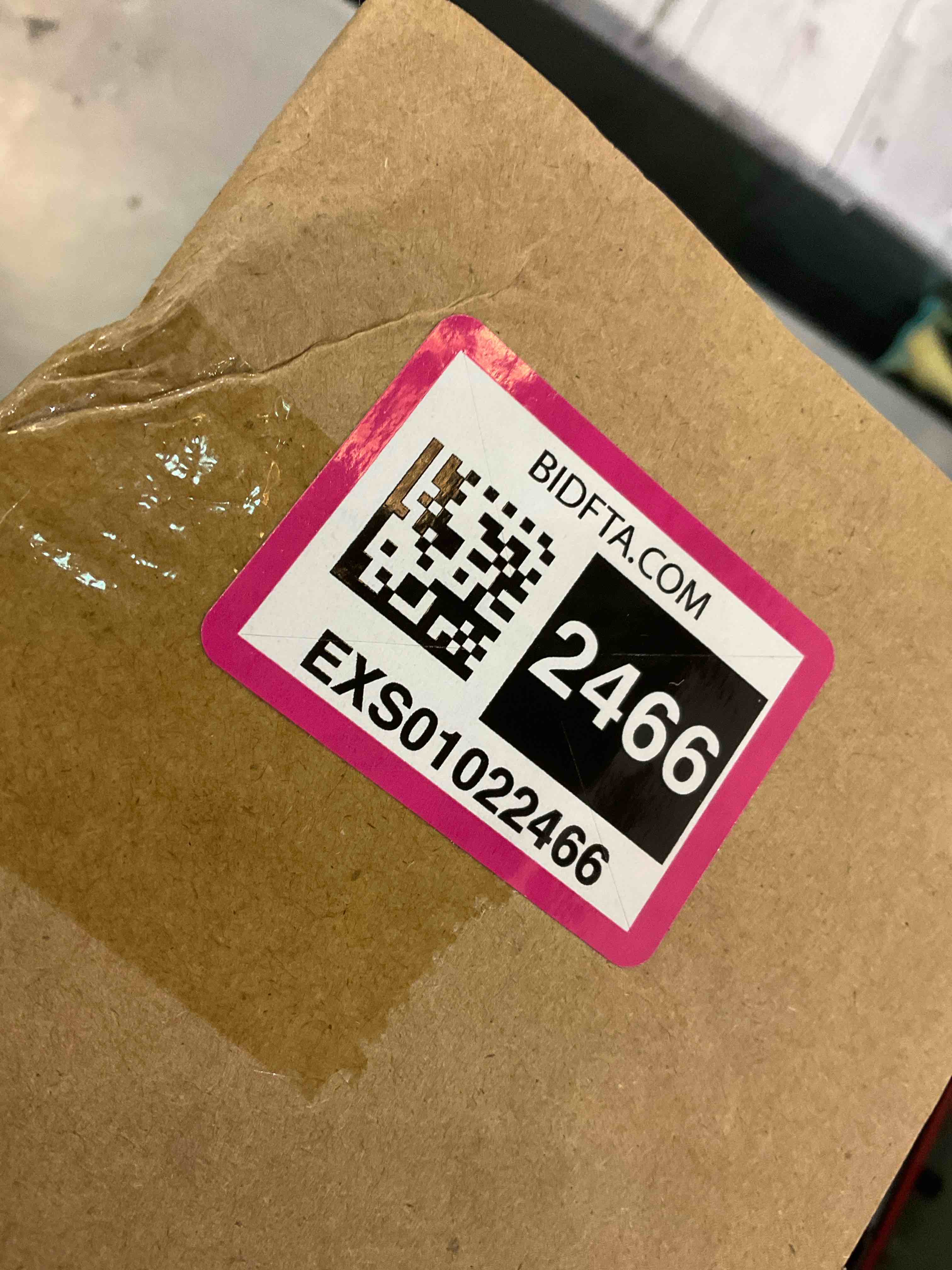 https://s3.amazonaws.com/lotting-images-prod/BargainHunt/EXS01022466_1707928541282.jpeg