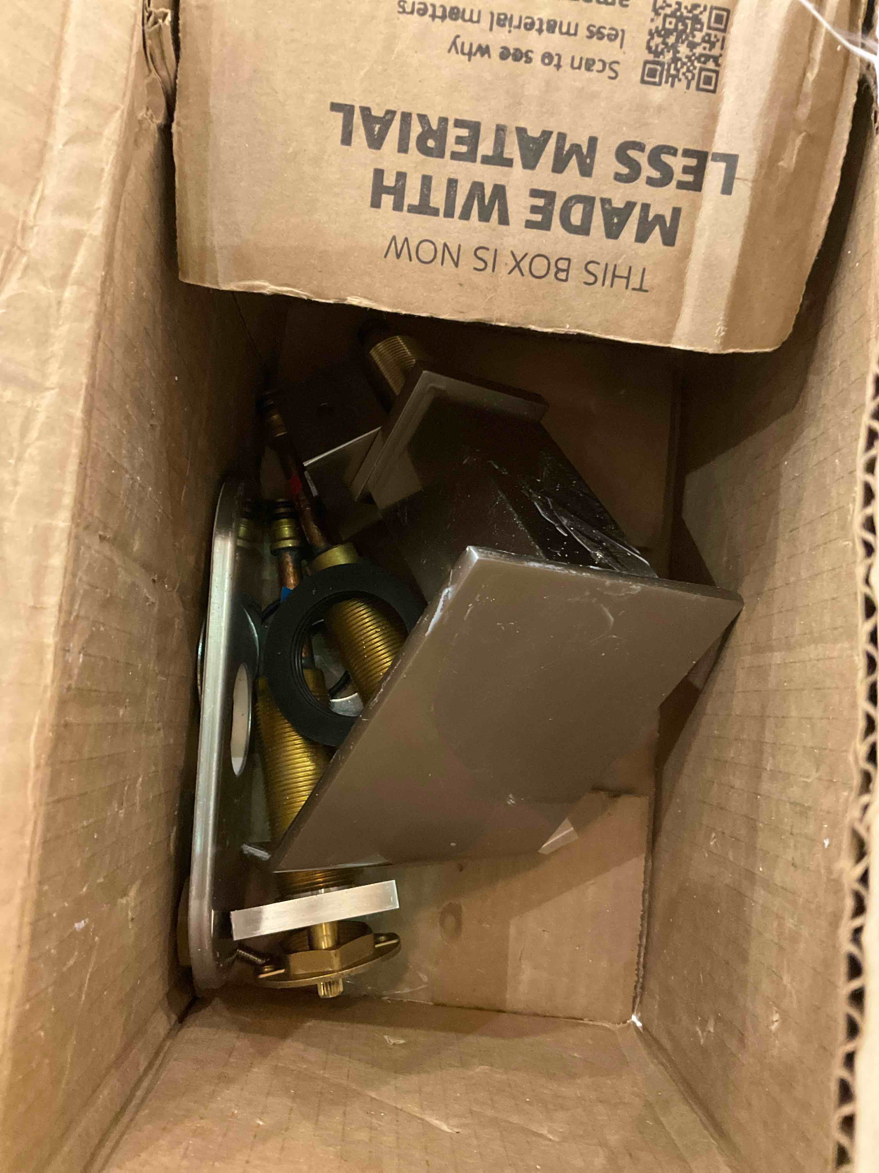 https://s3.amazonaws.com/lotting-images-prod/BargainHunt/EXS01022485_1707933517722.jpeg
