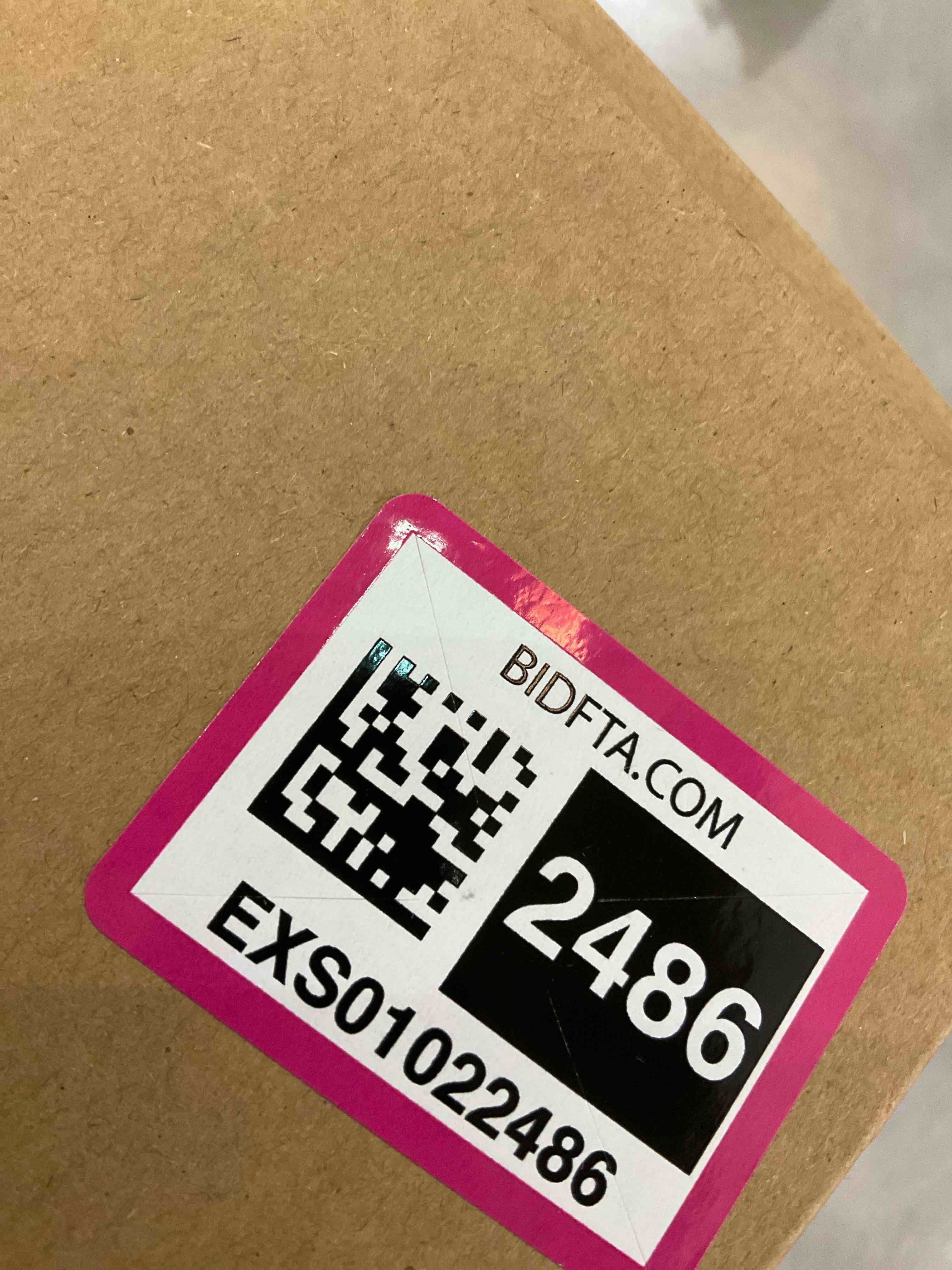 https://s3.amazonaws.com/lotting-images-prod/BargainHunt/EXS01022486_1707933563870.jpeg