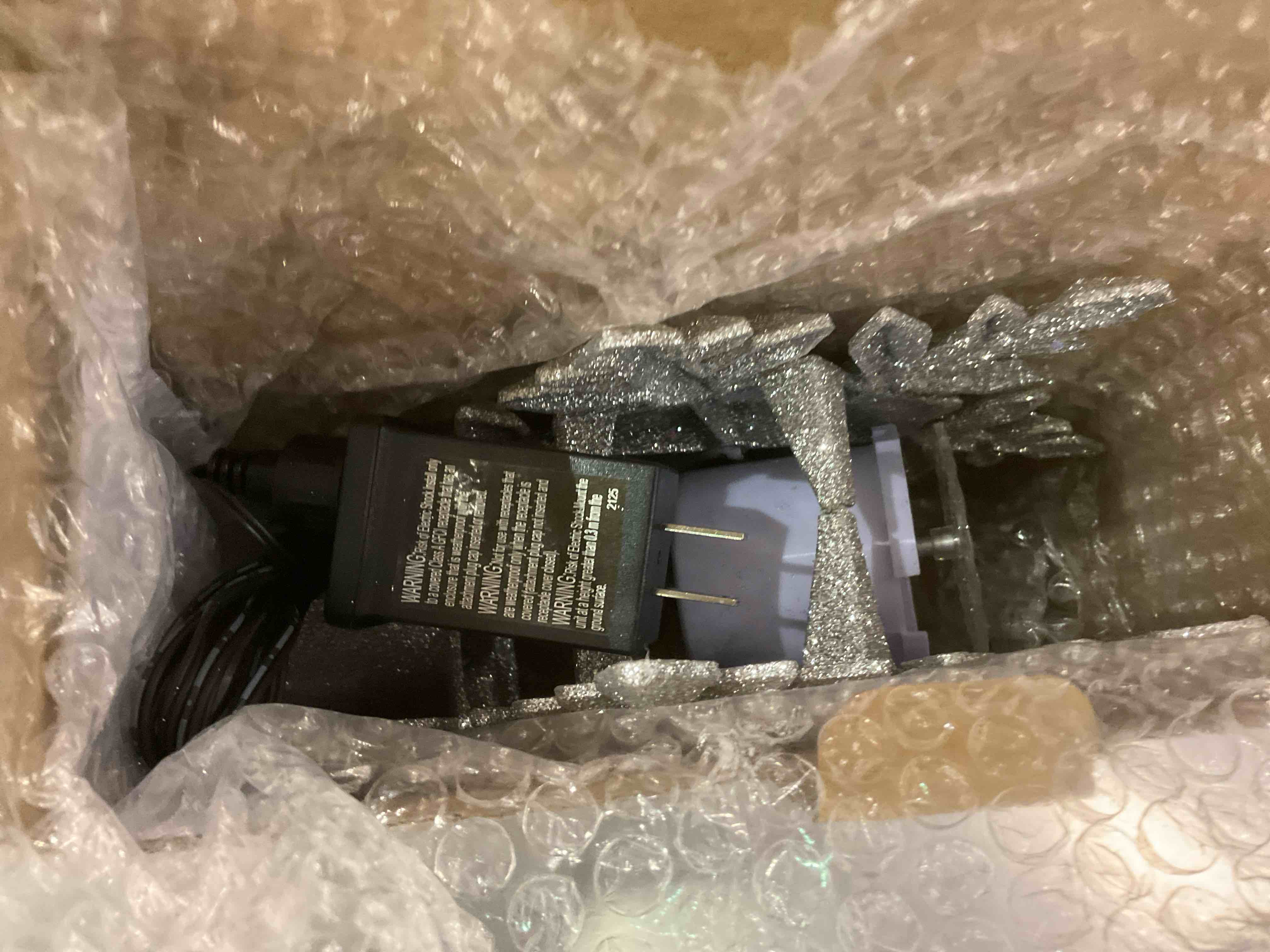 https://s3.amazonaws.com/lotting-images-prod/BargainHunt/EXS01022502_1707481088015.jpeg
