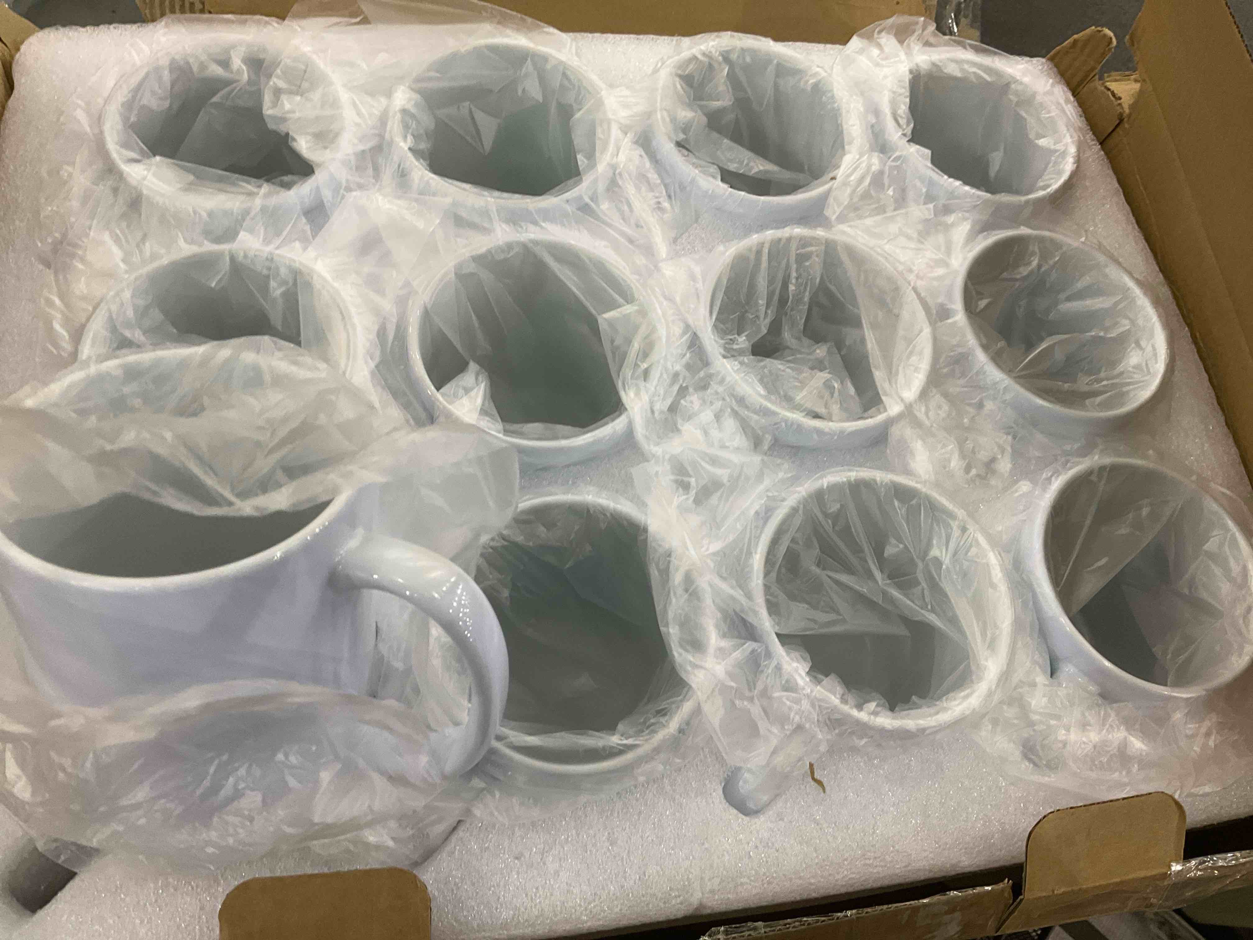 https://s3.amazonaws.com/lotting-images-prod/BargainHunt/EXS01022568_1707493963984.jpeg