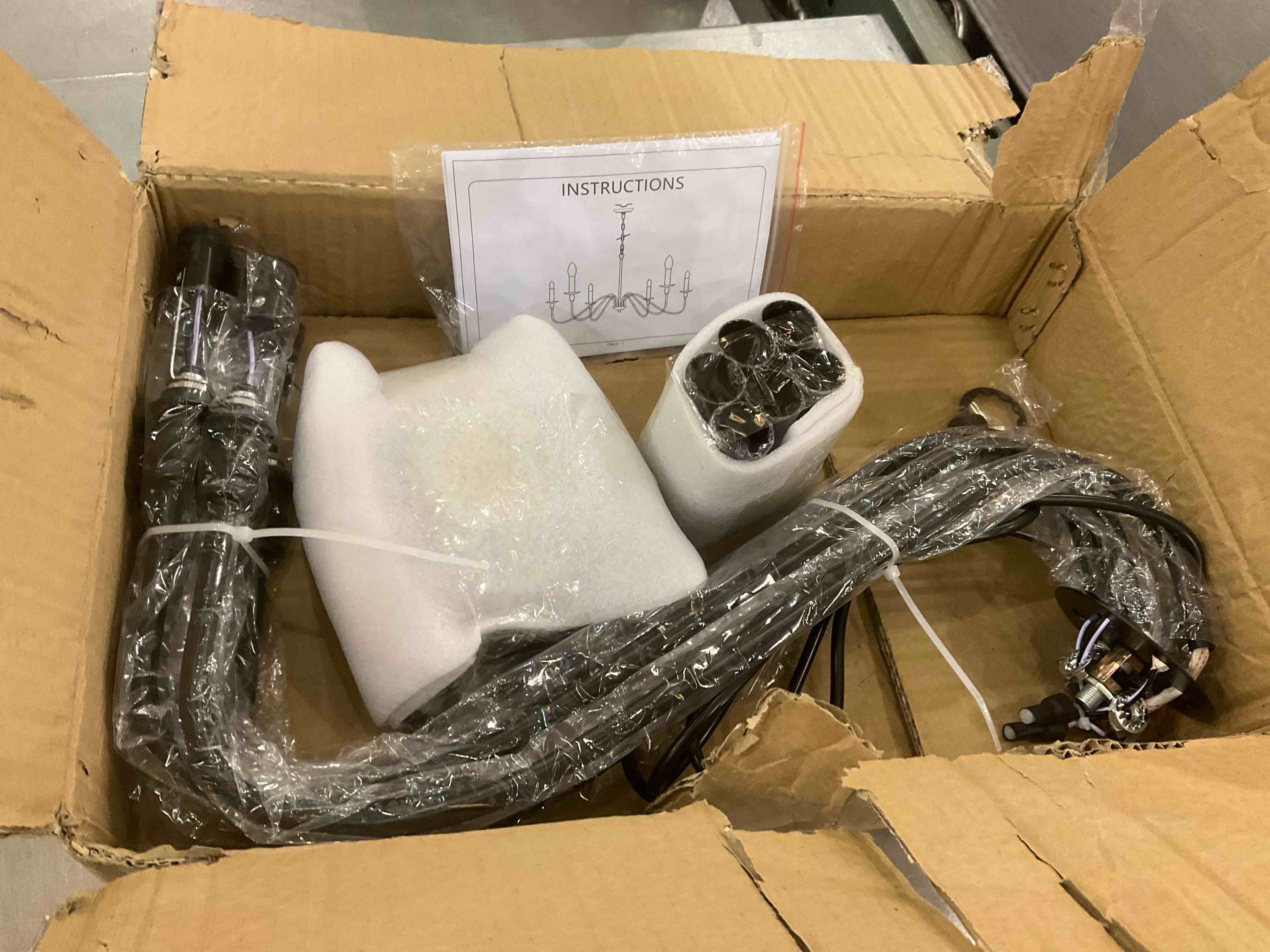 https://s3.amazonaws.com/lotting-images-prod/BargainHunt/EXS01022953_1707923298509.jpeg