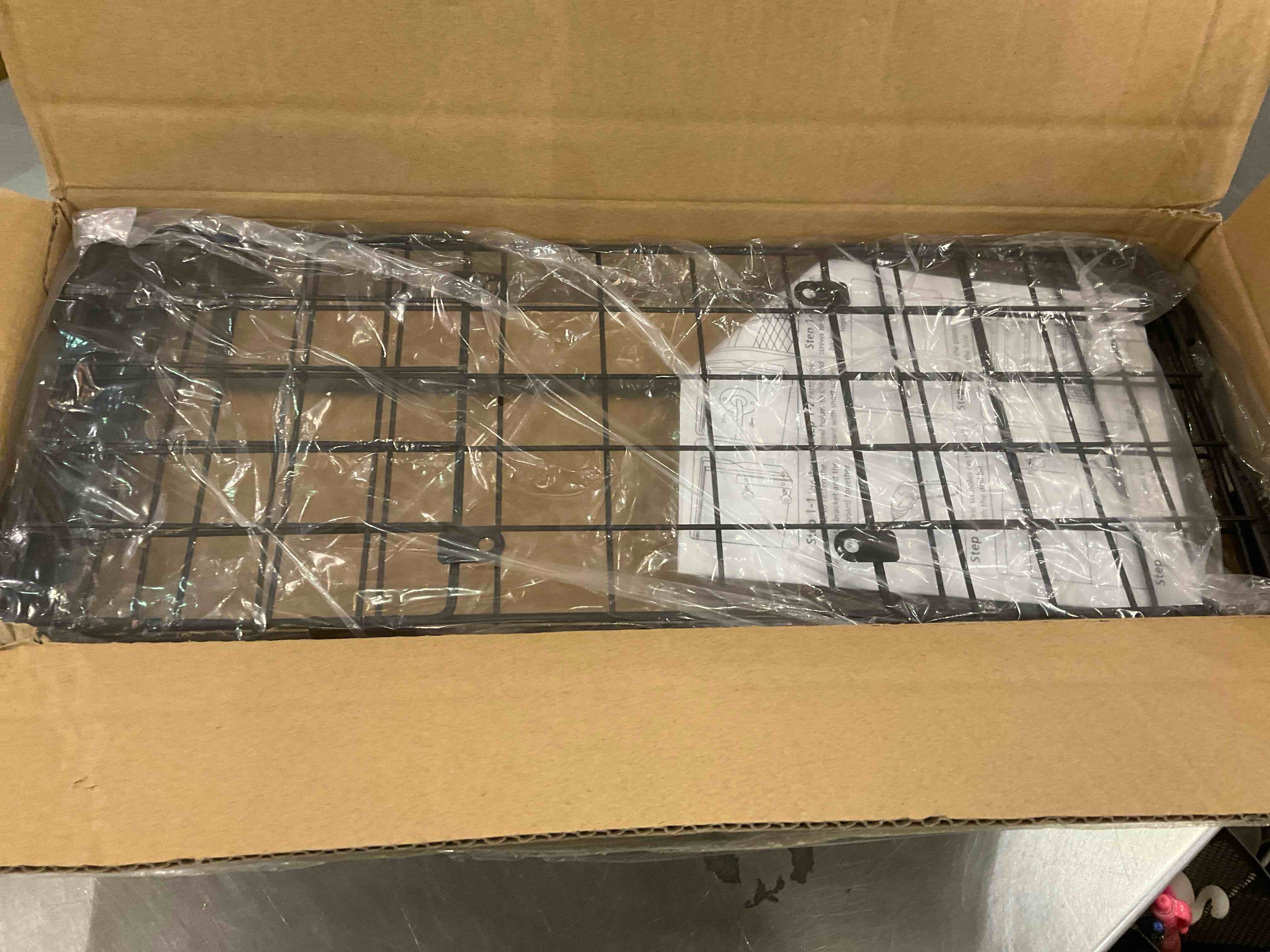 https://s3.amazonaws.com/lotting-images-prod/BargainHunt/EXS01022954_1707923443849.jpeg