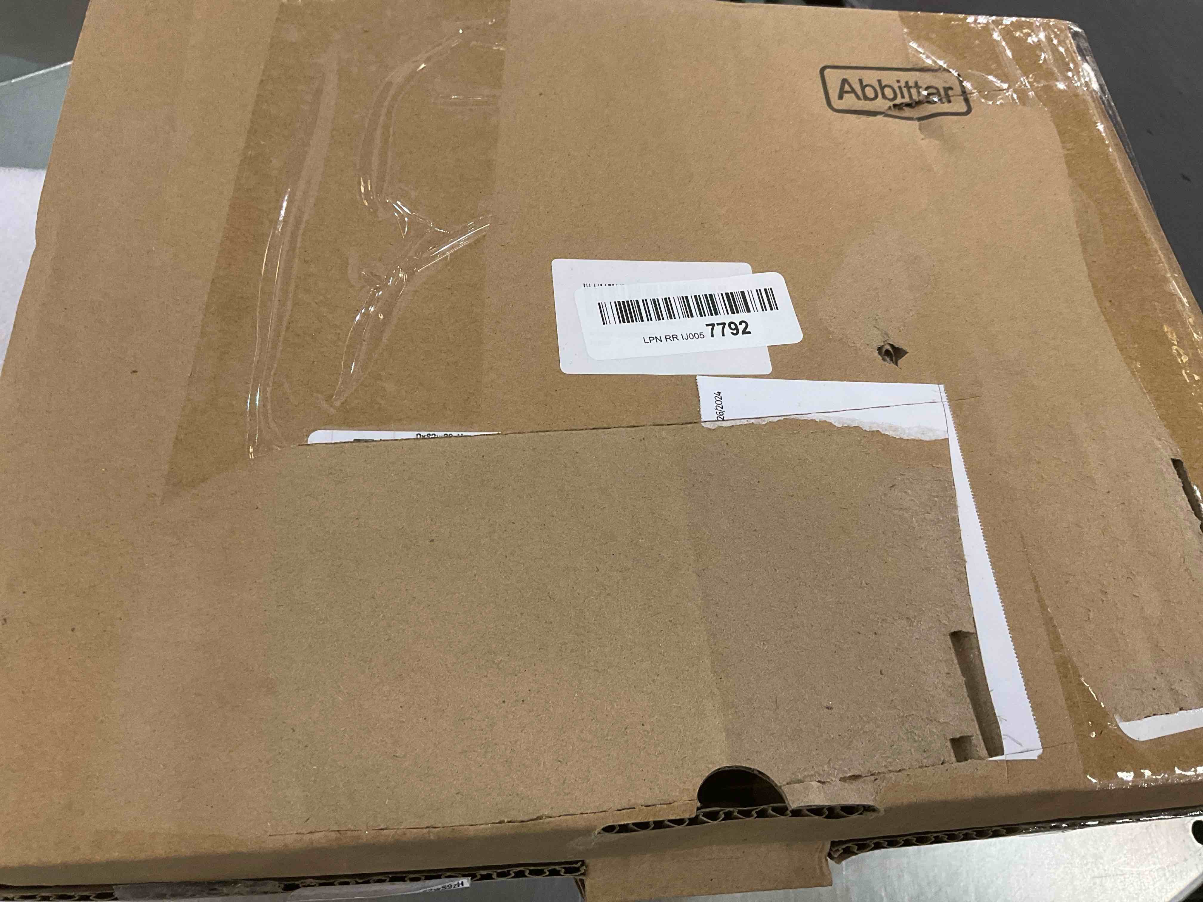 https://s3.amazonaws.com/lotting-images-prod/BargainHunt/EXS01022972_1707925228417.jpeg