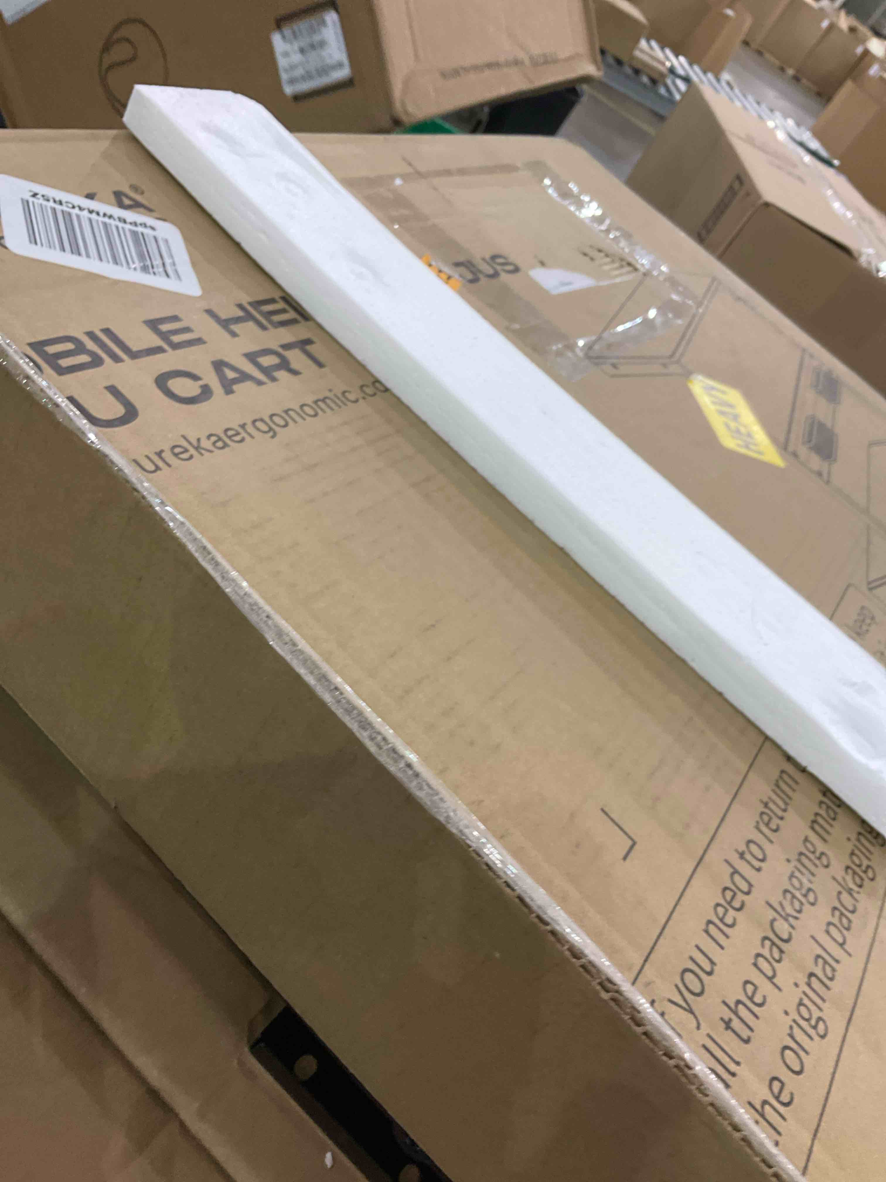 https://s3.amazonaws.com/lotting-images-prod/BargainHunt/EXS01023007_1707749893527.jpeg