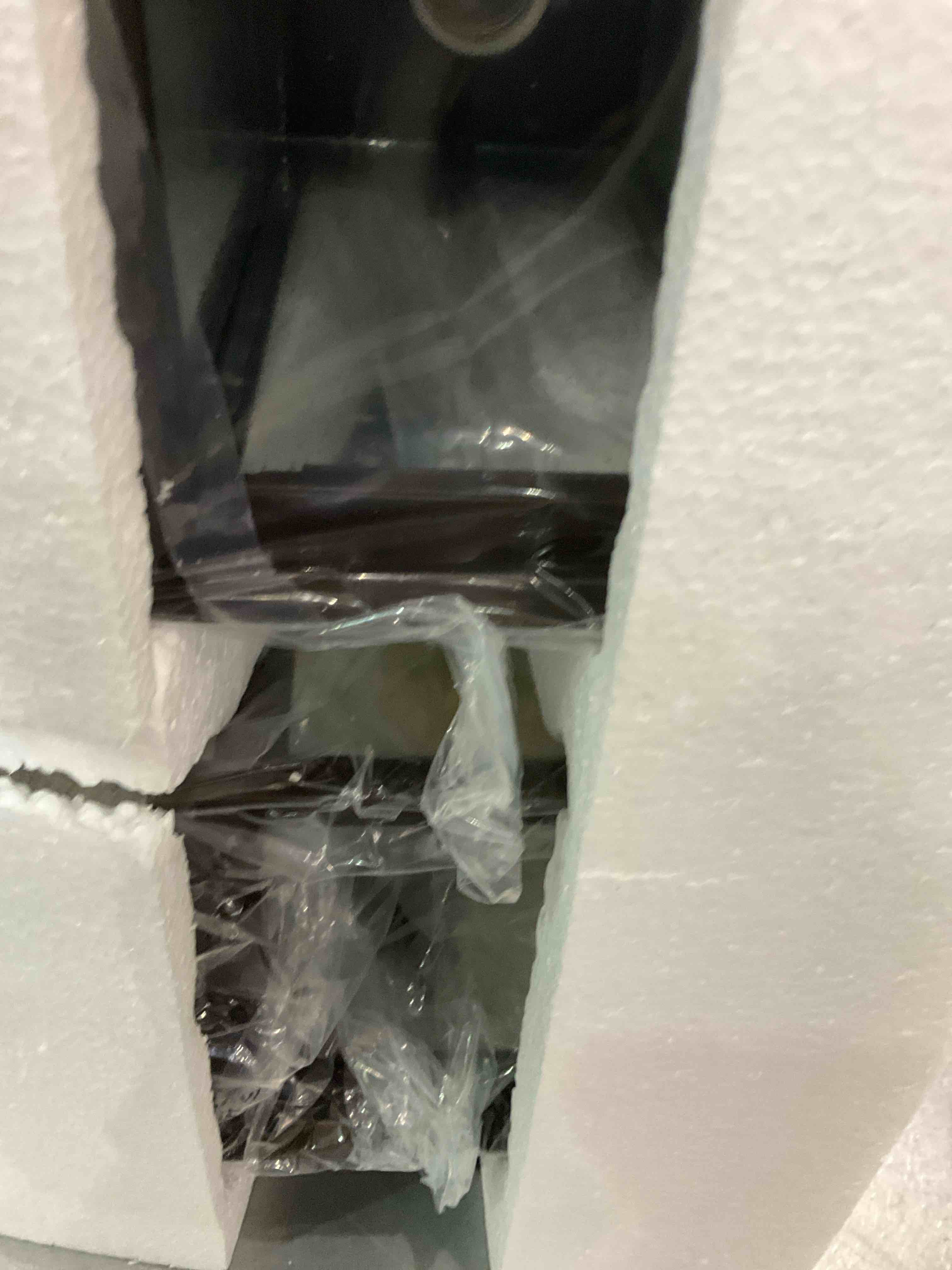 https://s3.amazonaws.com/lotting-images-prod/BargainHunt/EXS01023013_1707751794278.jpeg