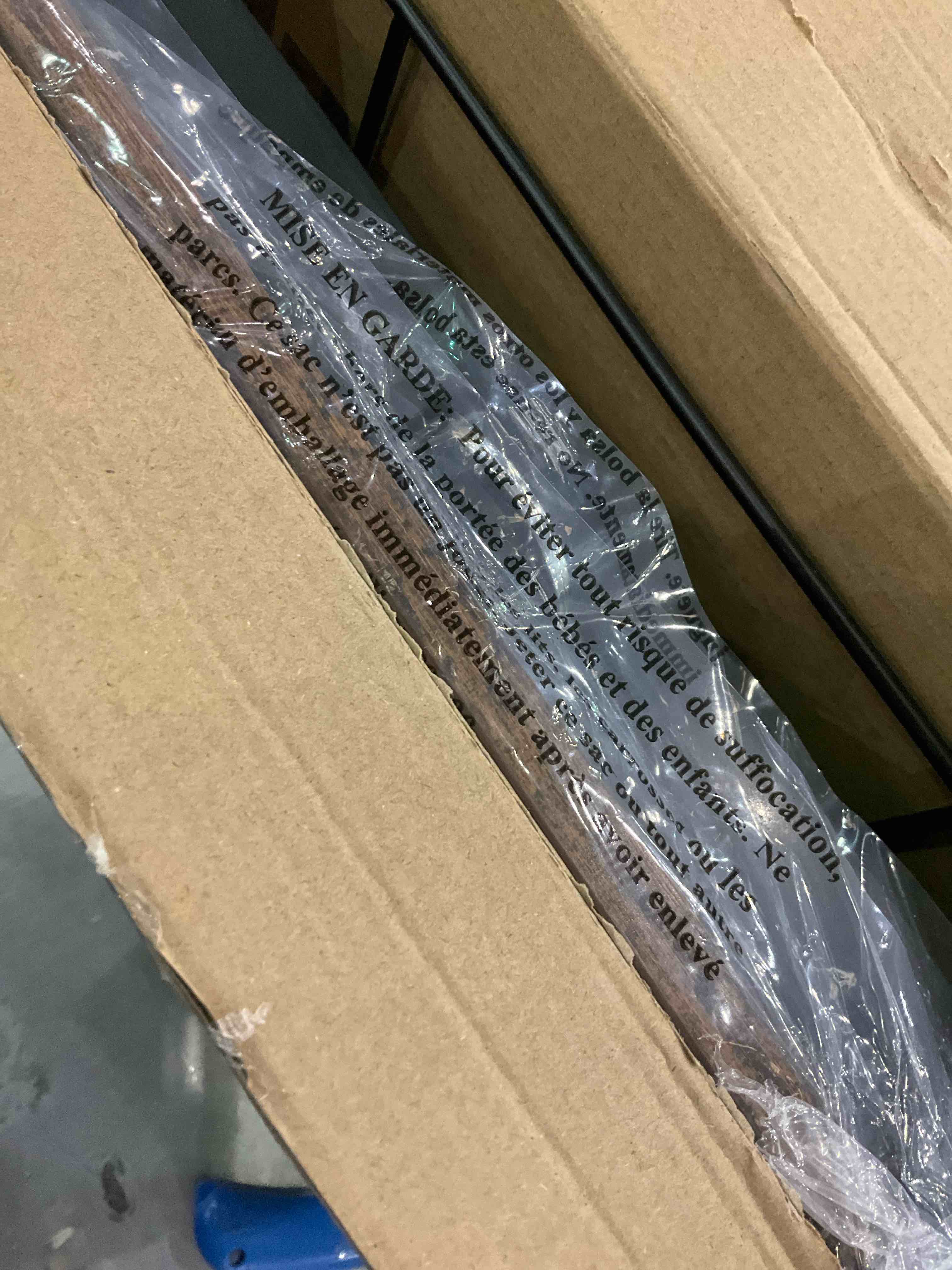 https://s3.amazonaws.com/lotting-images-prod/BargainHunt/EXS01023069_1707766102926.jpeg