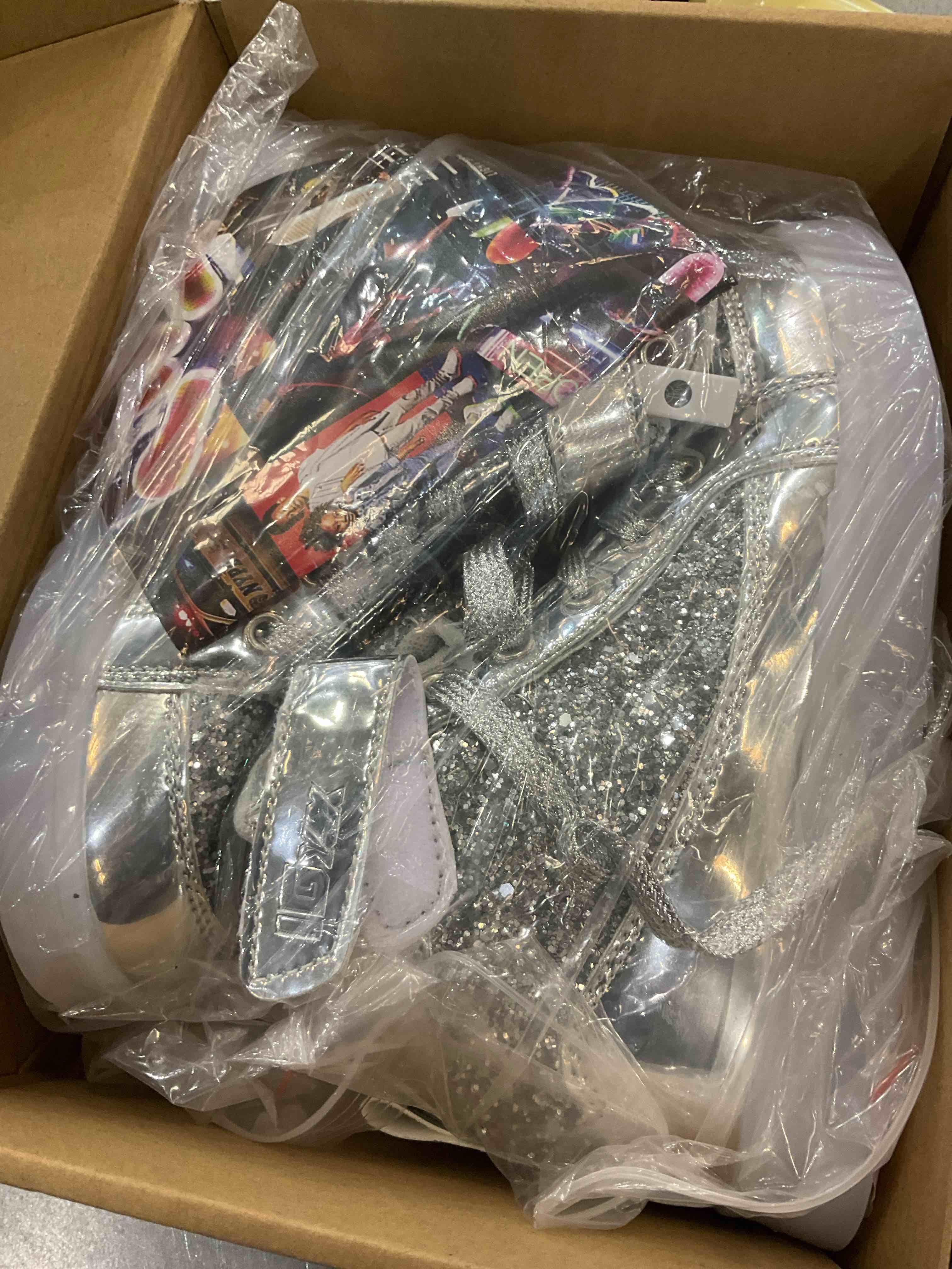 https://s3.amazonaws.com/lotting-images-prod/BargainHunt/EXS01023117_1707846088217.jpeg