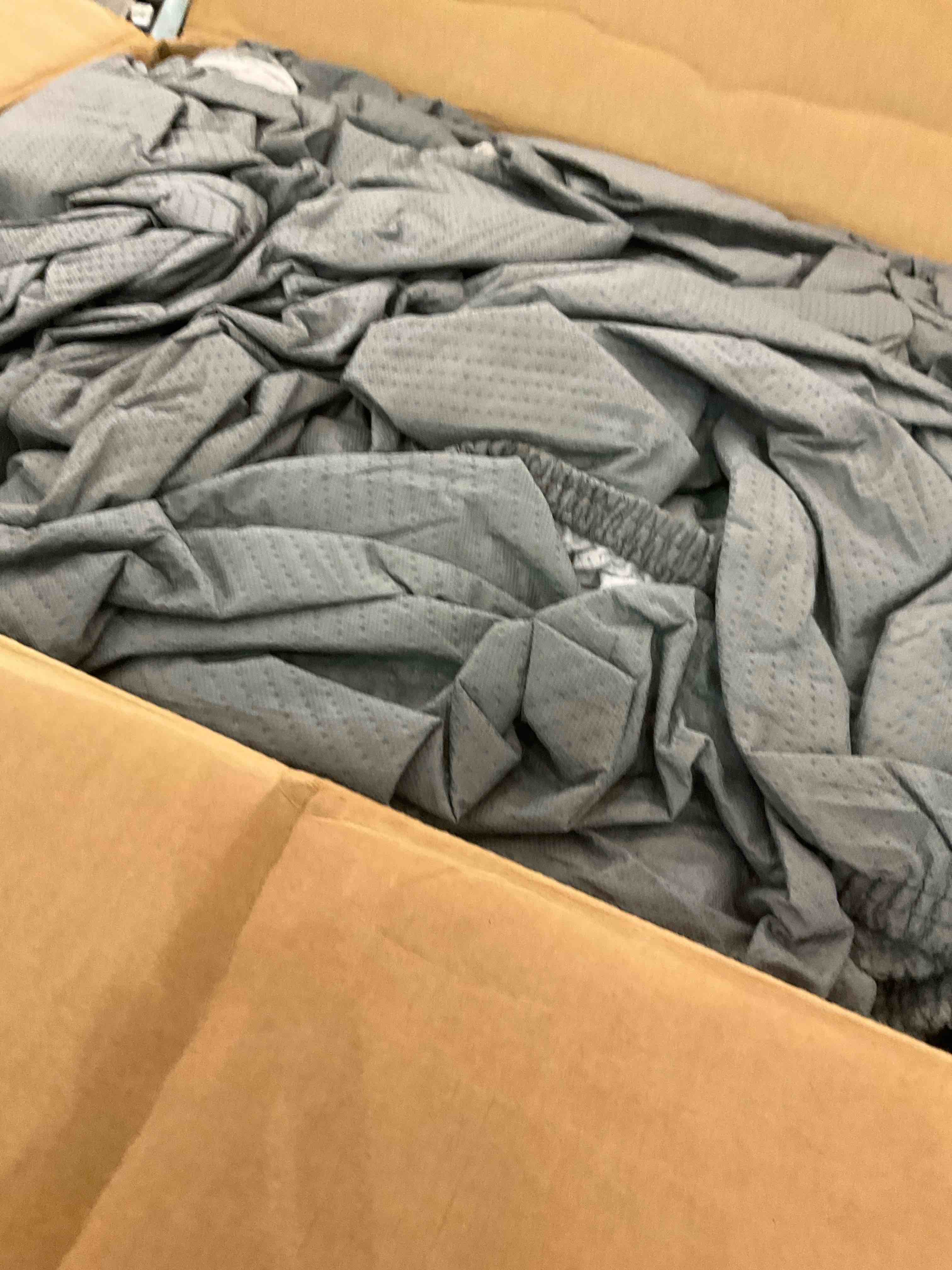 https://s3.amazonaws.com/lotting-images-prod/BargainHunt/EXS01023204_1707928873414.jpeg