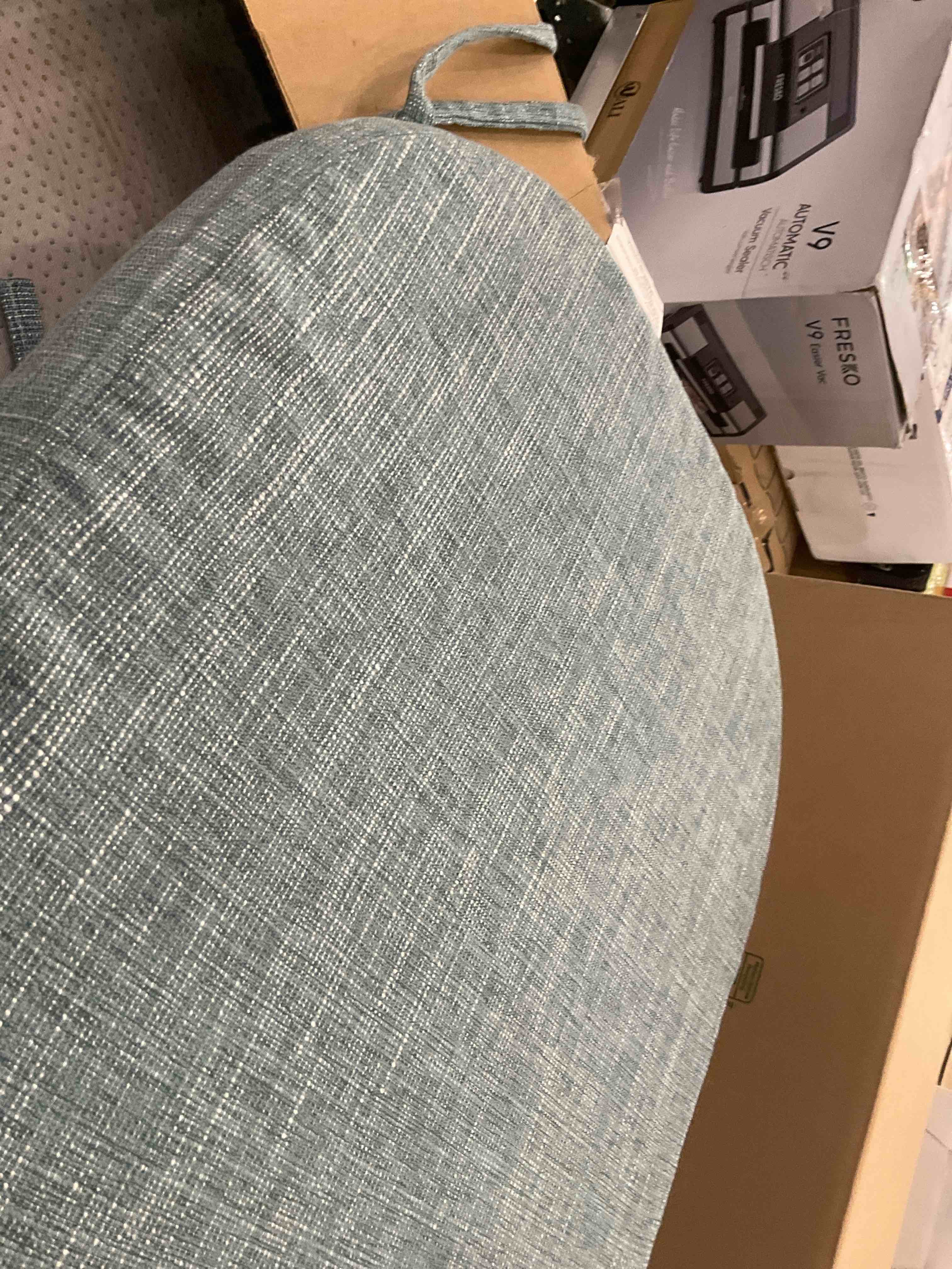 https://s3.amazonaws.com/lotting-images-prod/BargainHunt/EXS01023212_1707932521611.jpeg