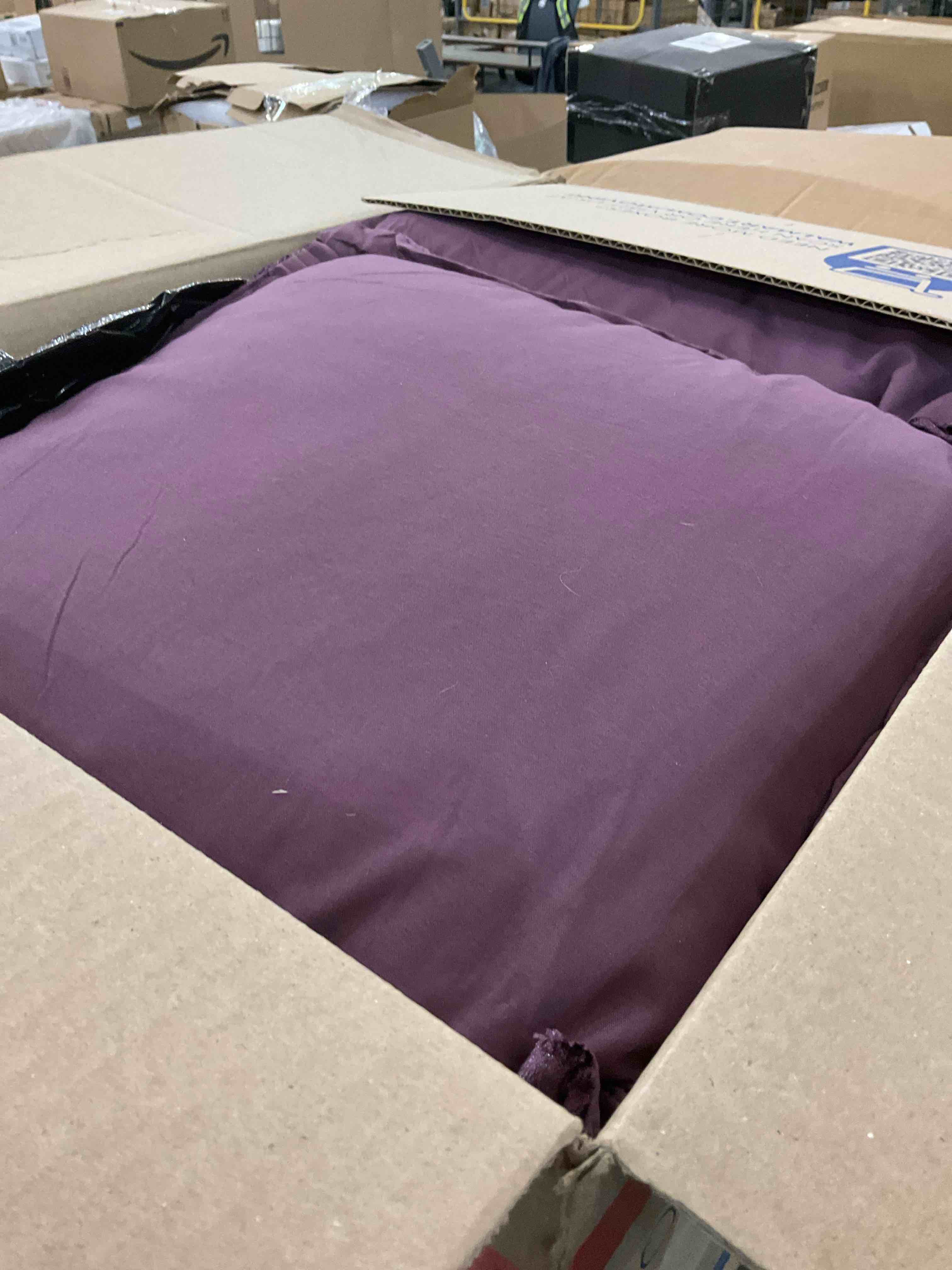 https://s3.amazonaws.com/lotting-images-prod/BargainHunt/EXS01023285_1708009986460.jpeg