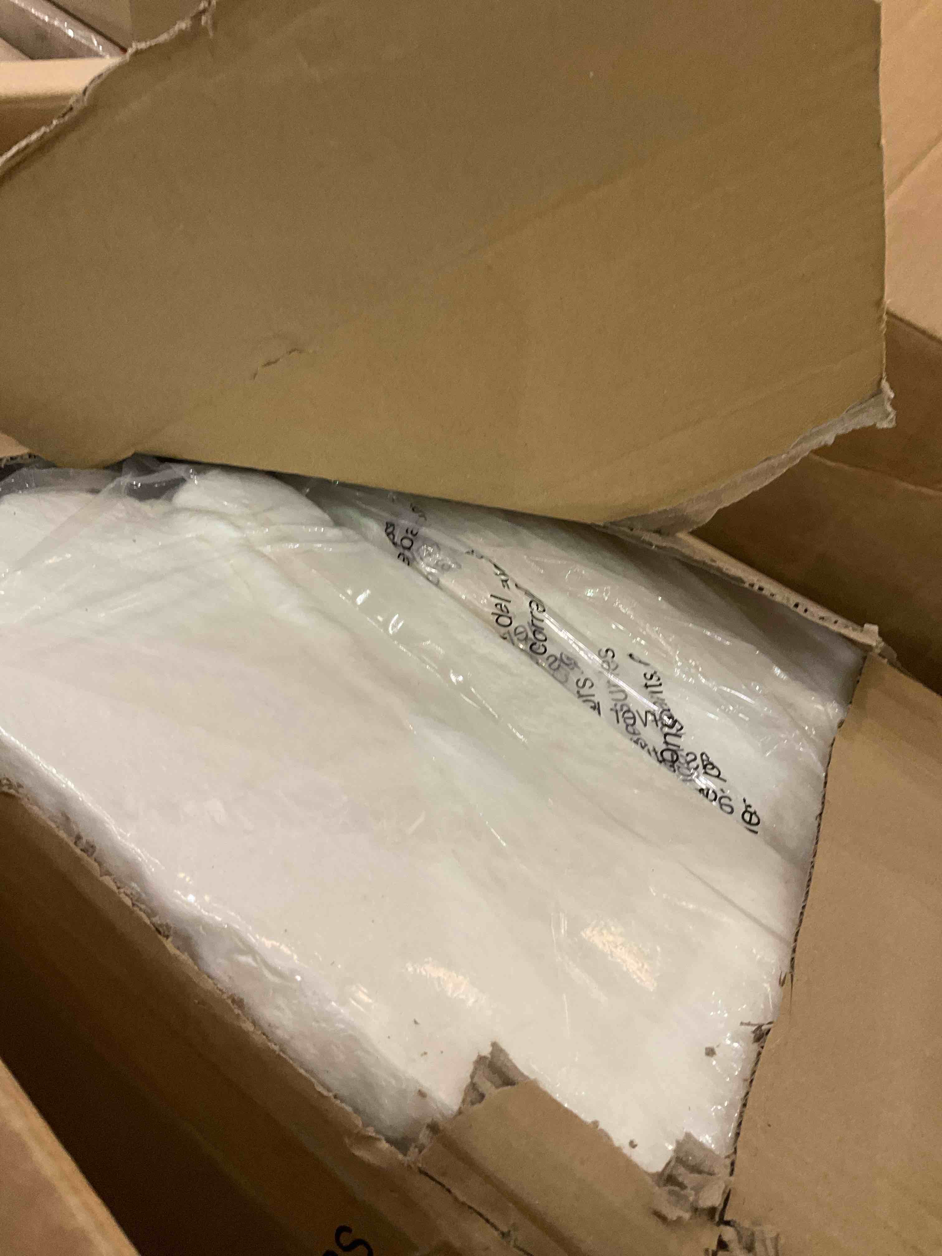 https://s3.amazonaws.com/lotting-images-prod/BargainHunt/EXS01023286_1708010220860.jpeg