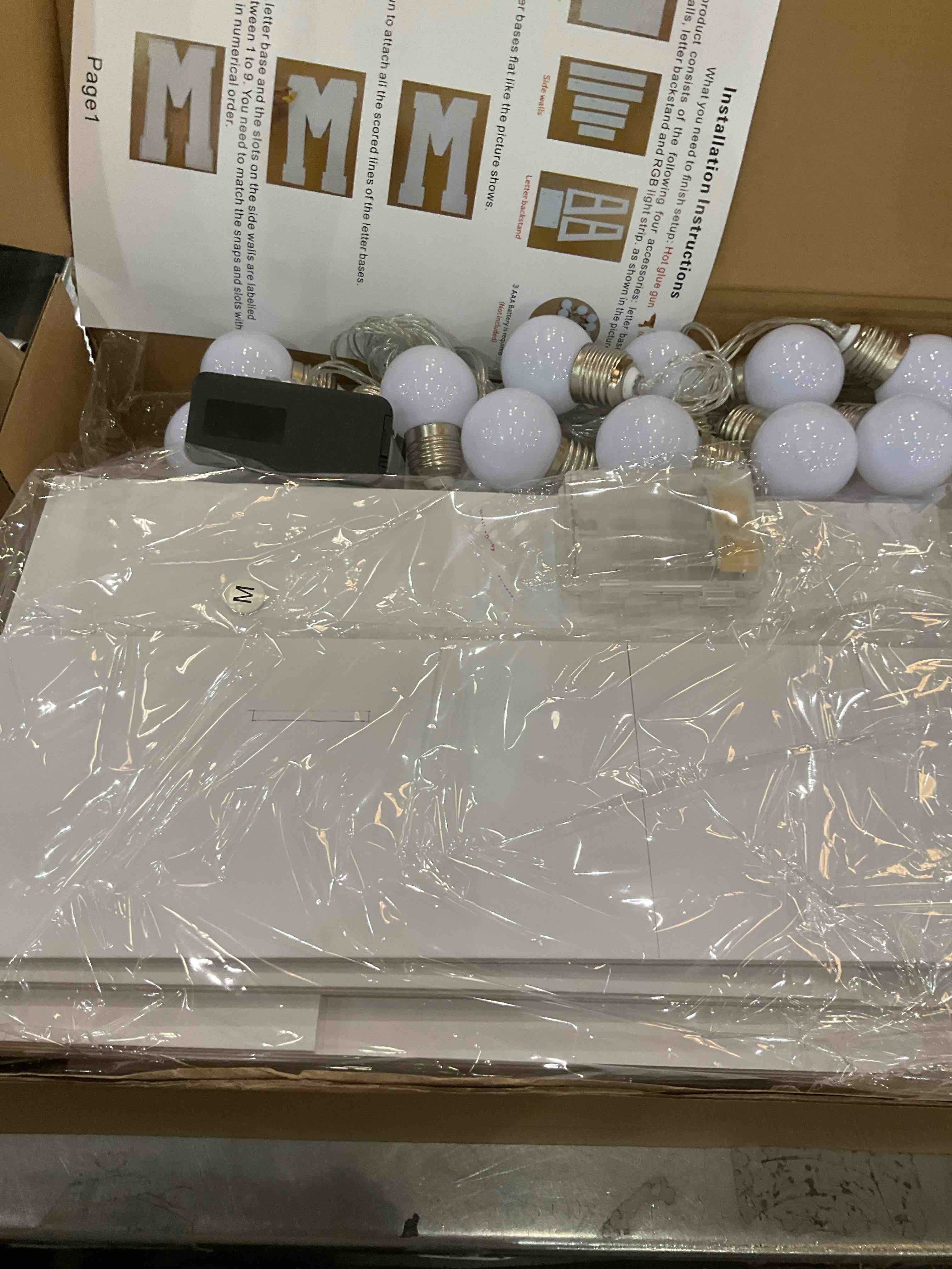 https://s3.amazonaws.com/lotting-images-prod/BargainHunt/EXS01023318_1708015820086.jpeg
