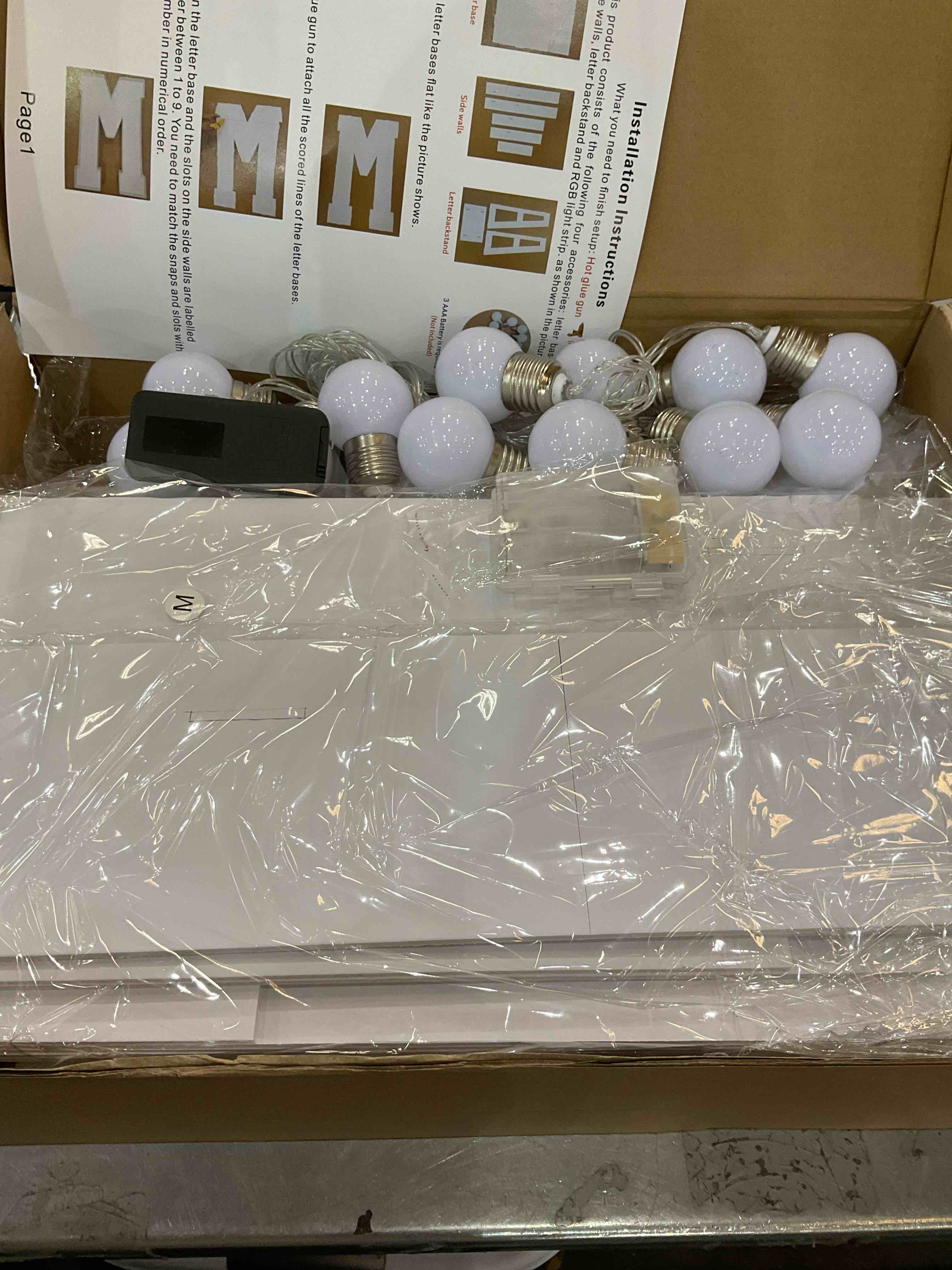 https://s3.amazonaws.com/lotting-images-prod/BargainHunt/EXS01023318_1708015822697.jpeg