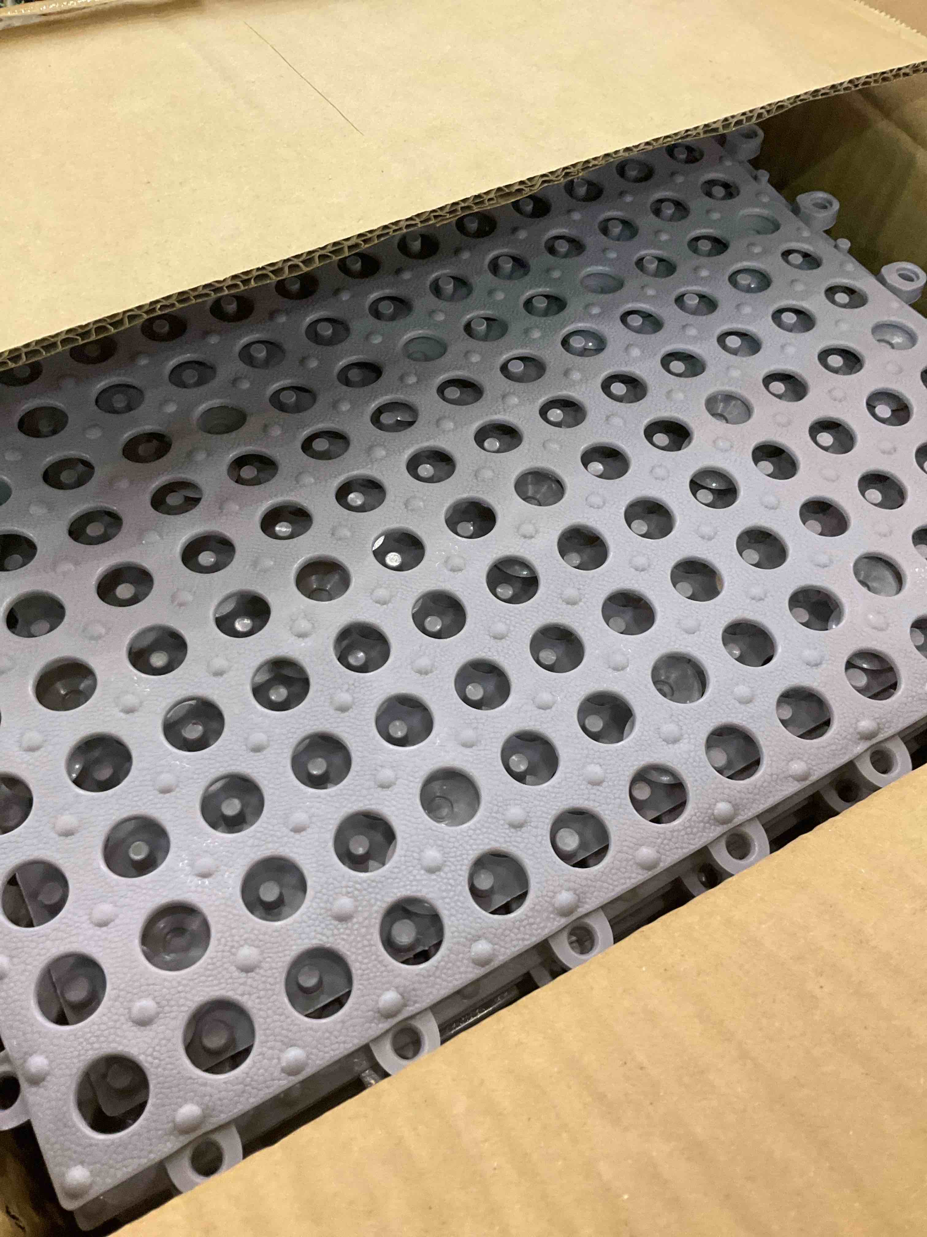 https://s3.amazonaws.com/lotting-images-prod/BargainHunt/EXS01023339_1708021034159.jpeg