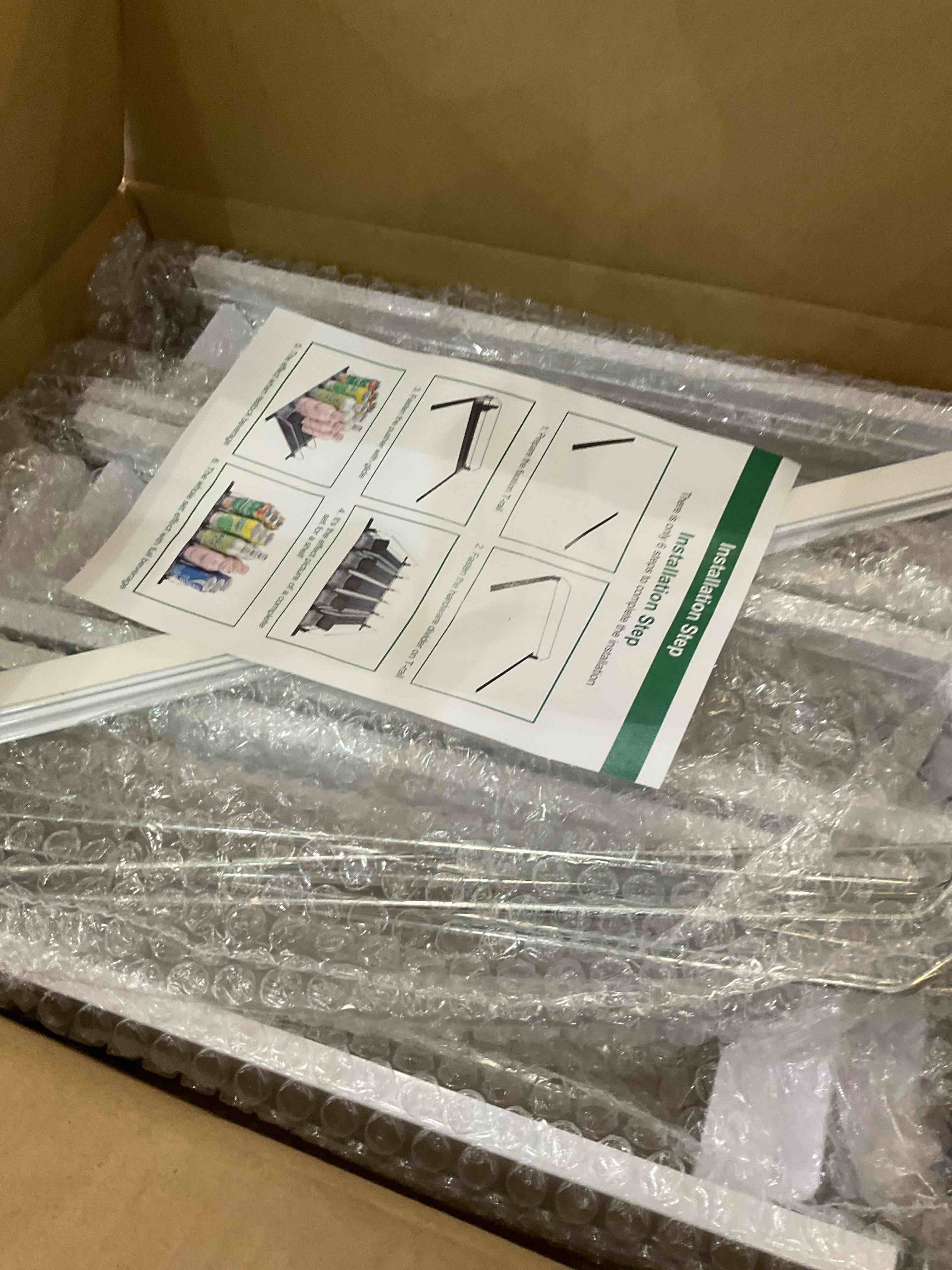 https://s3.amazonaws.com/lotting-images-prod/BargainHunt/EXS01023362_1708025856961.jpeg
