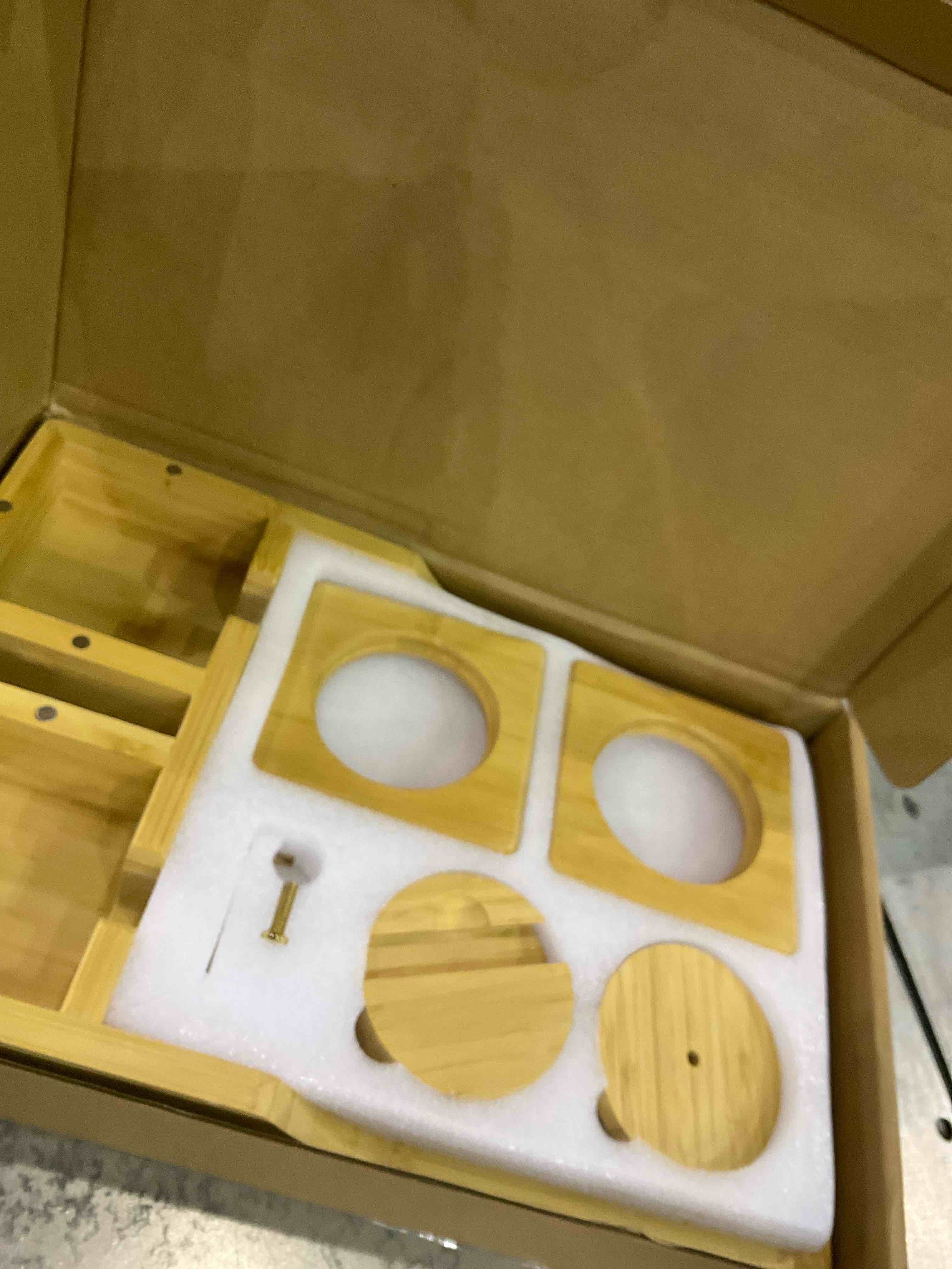 https://s3.amazonaws.com/lotting-images-prod/BargainHunt/EXS01023595_1707767969290.jpeg