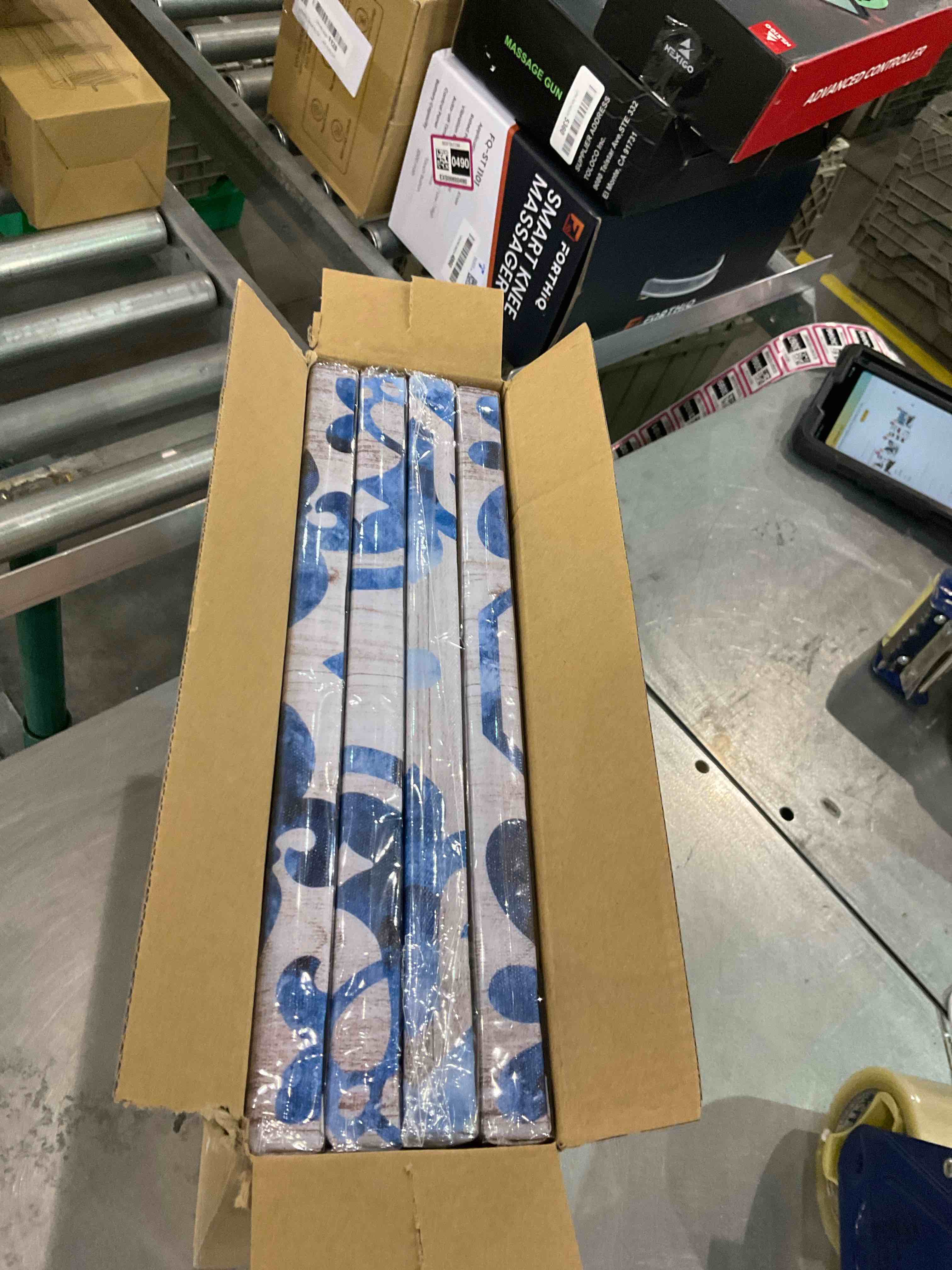 https://s3.amazonaws.com/lotting-images-prod/BargainHunt/EXS01023622_1707827538119.jpeg