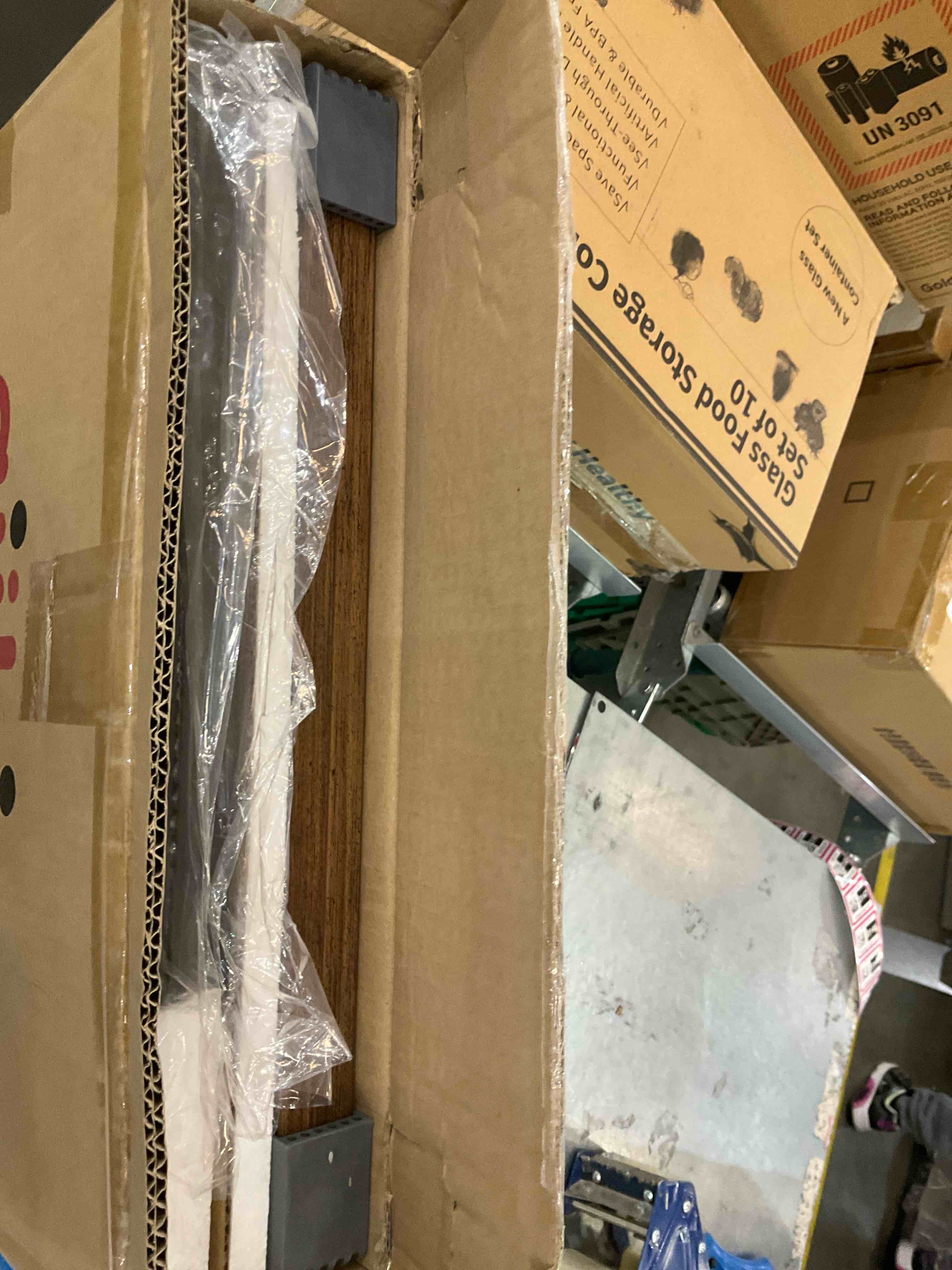 https://s3.amazonaws.com/lotting-images-prod/BargainHunt/EXS01023782_1707849133684.jpeg