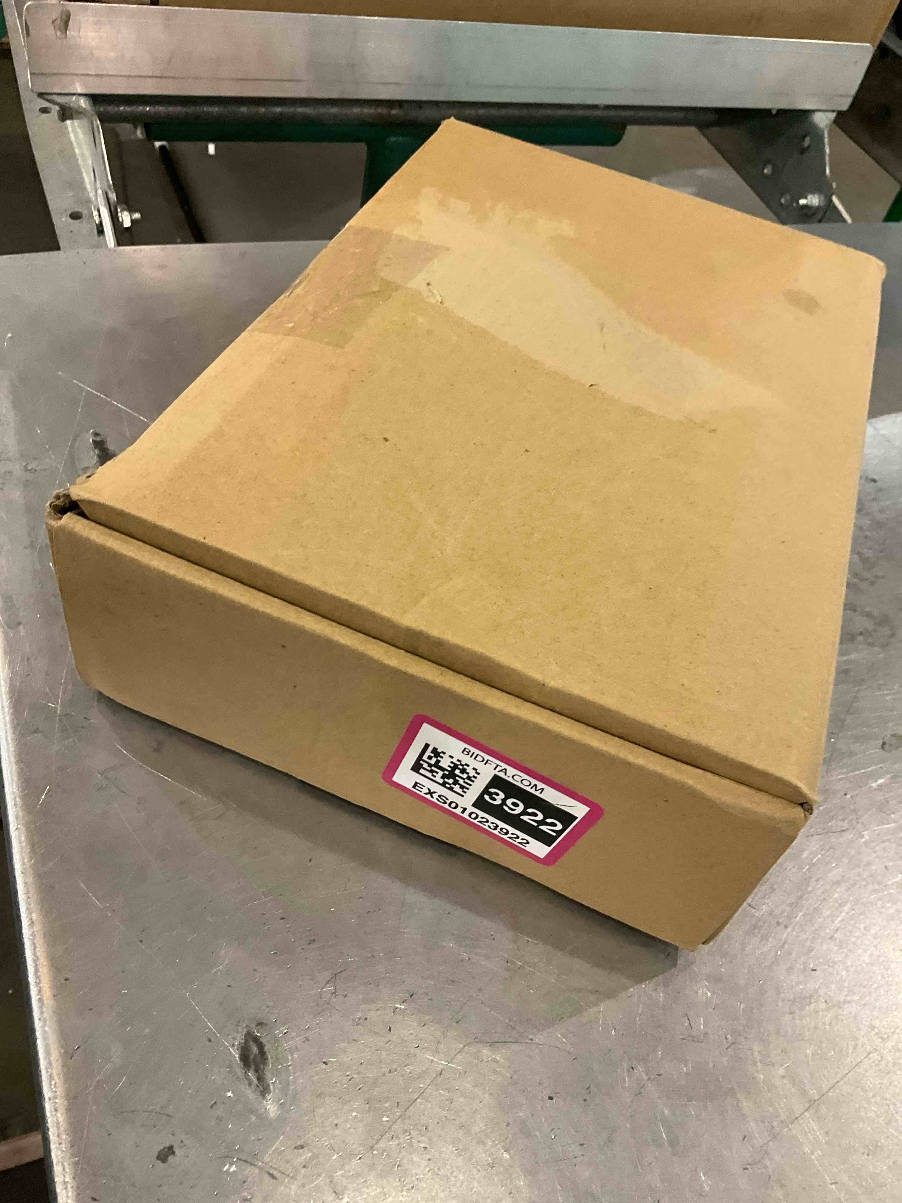 https://s3.amazonaws.com/lotting-images-prod/BargainHunt/EXS01023922_1707921350080.jpeg