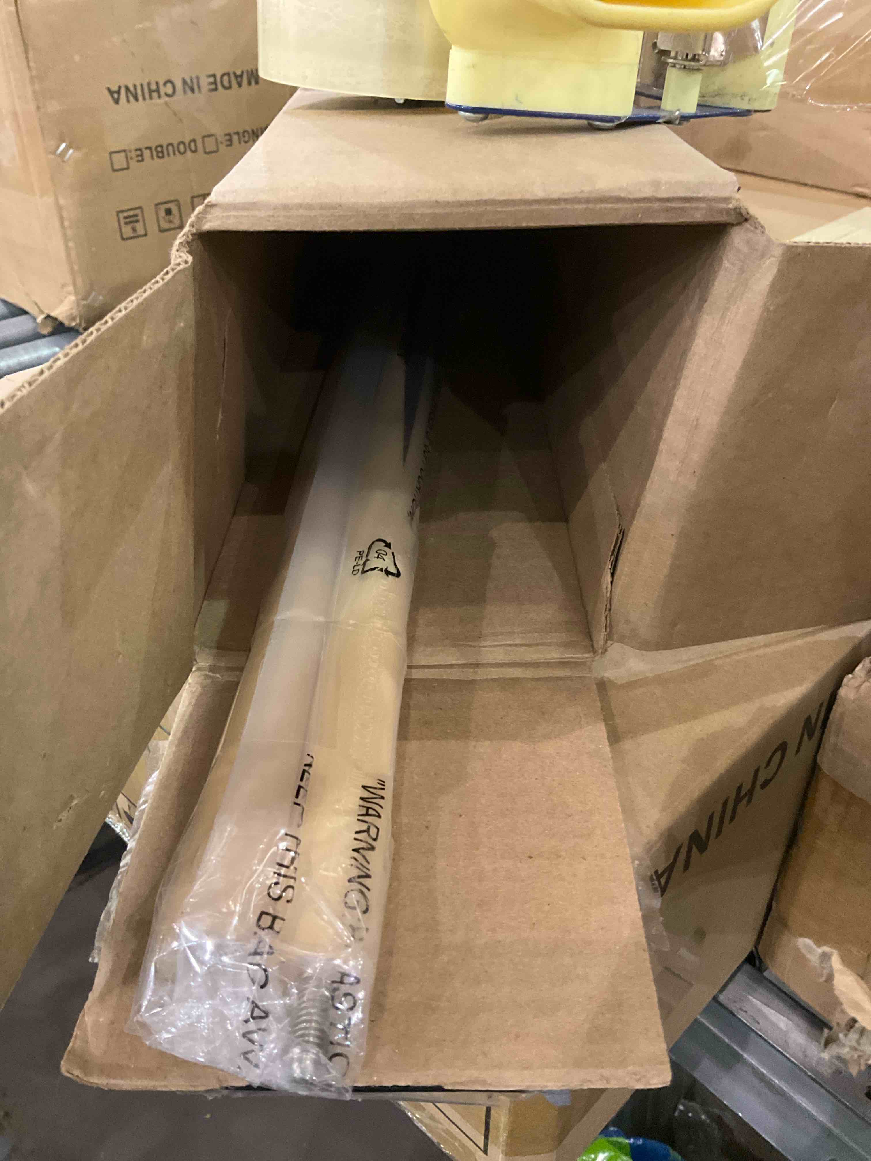 https://s3.amazonaws.com/lotting-images-prod/BargainHunt/EXS01024004_1707491061099.jpeg