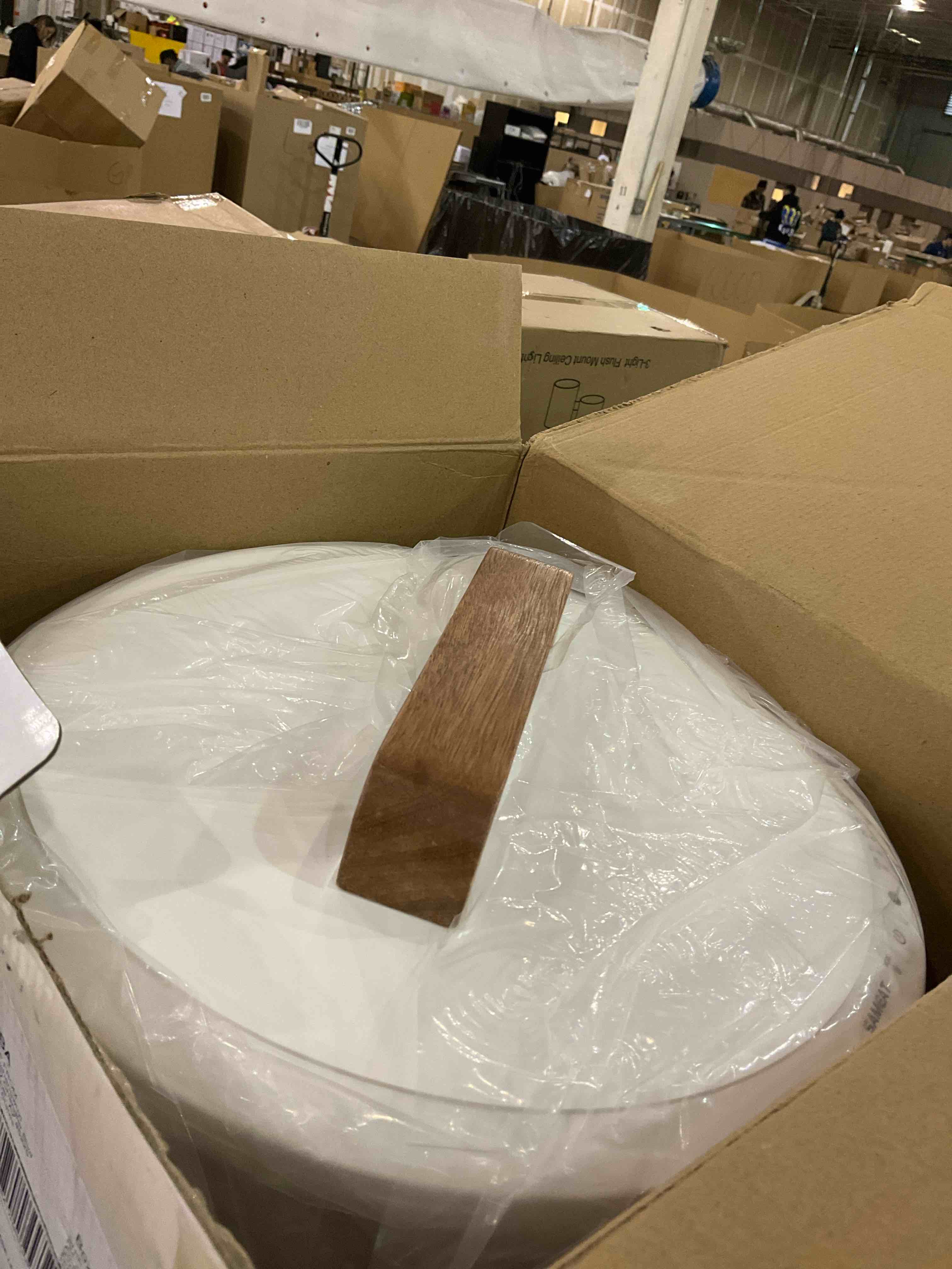 https://s3.amazonaws.com/lotting-images-prod/BargainHunt/EXS01024054_1707506828131.jpeg