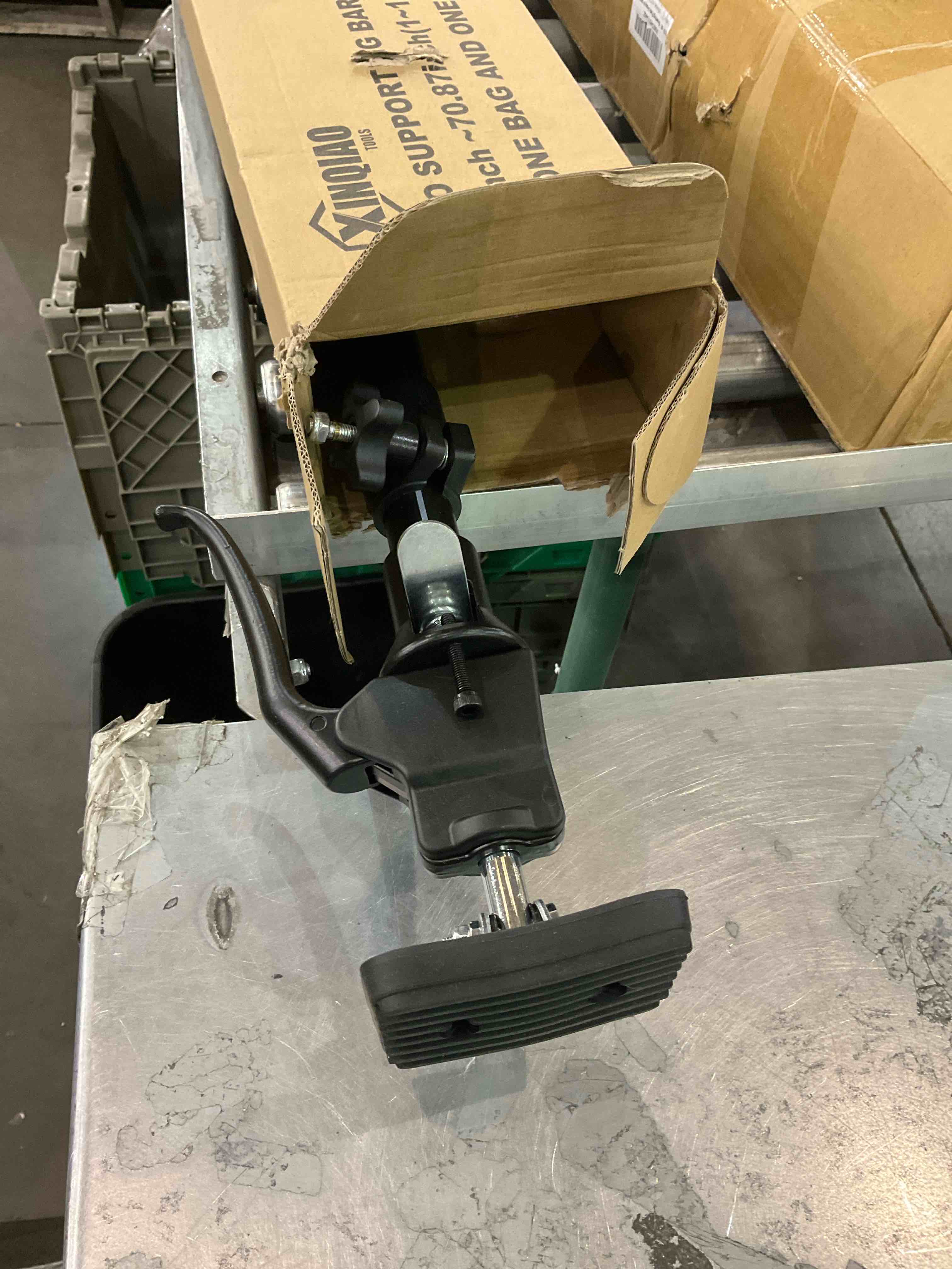 https://s3.amazonaws.com/lotting-images-prod/BargainHunt/EXS01024056_1707507773485.jpeg