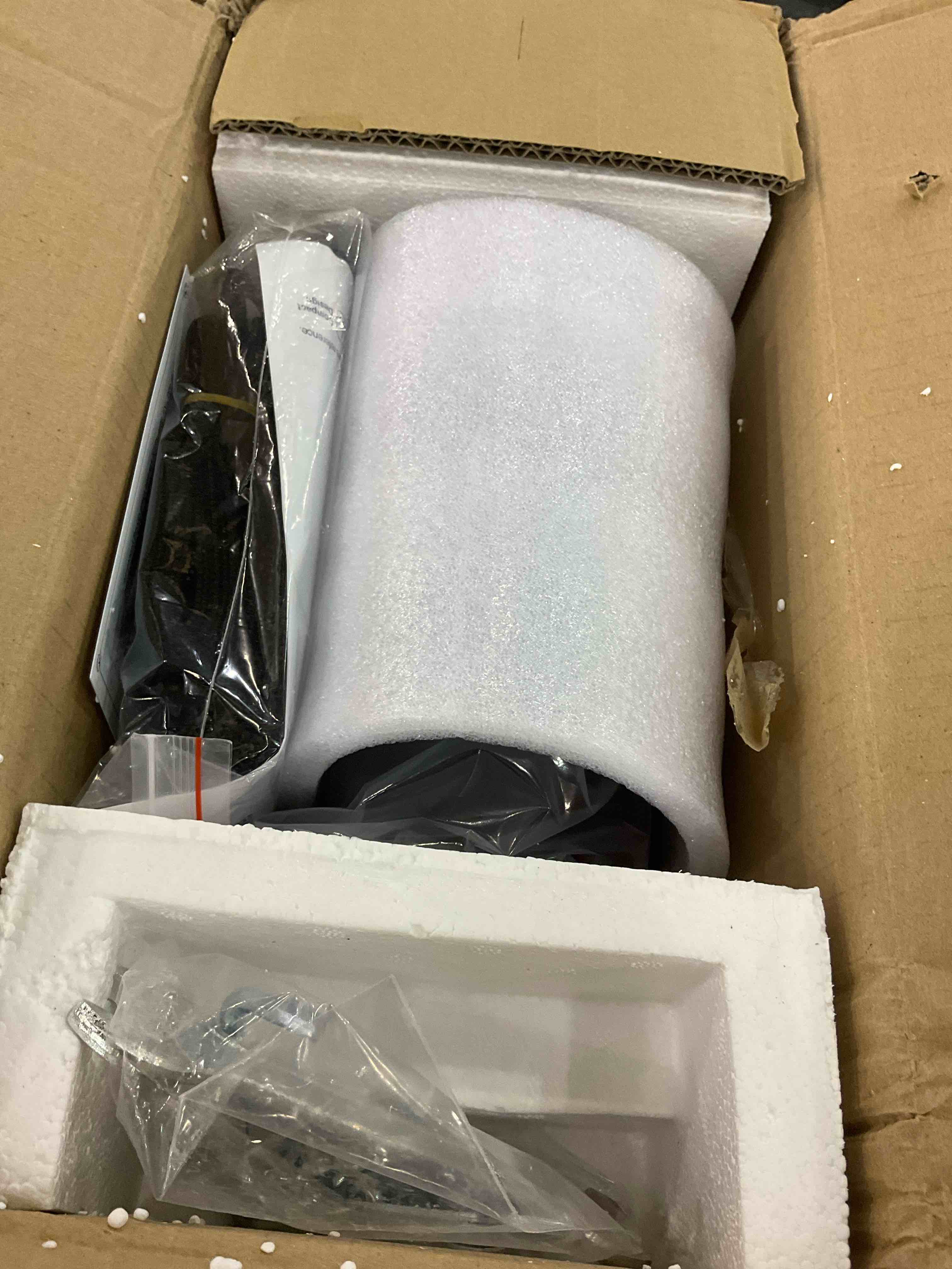 https://s3.amazonaws.com/lotting-images-prod/BargainHunt/EXS01024201_1707767006947.jpeg