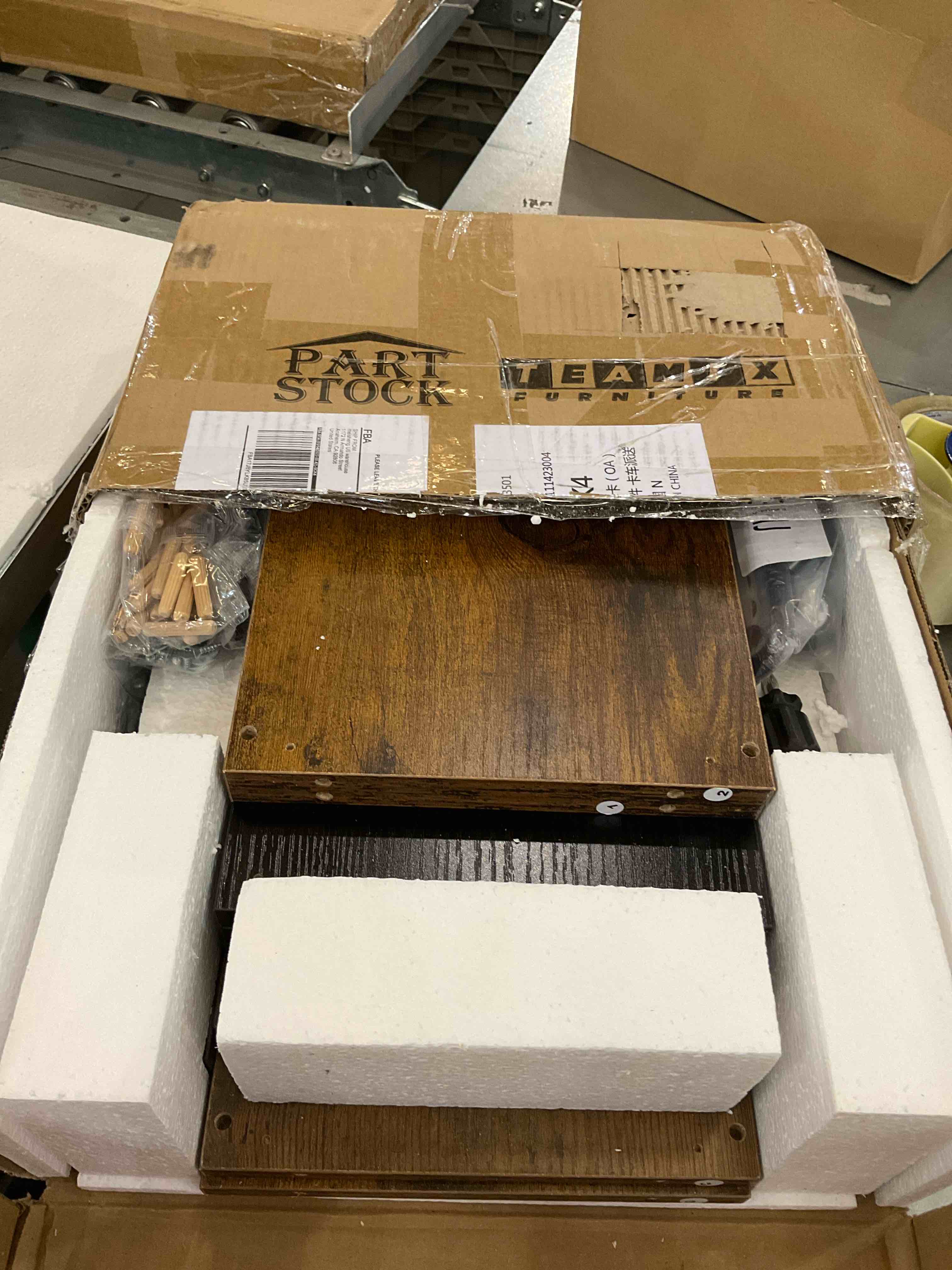 https://s3.amazonaws.com/lotting-images-prod/BargainHunt/EXS01024346_1707849305172.jpeg