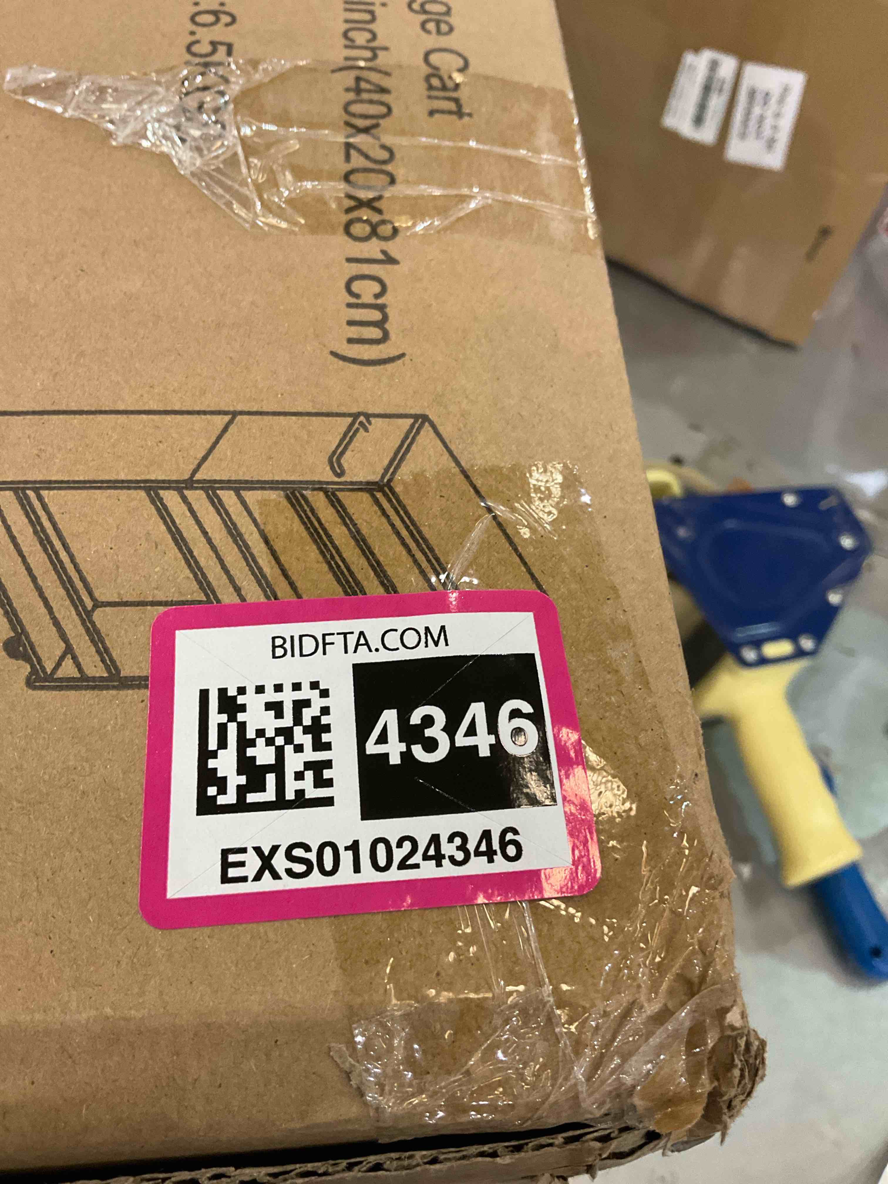 https://s3.amazonaws.com/lotting-images-prod/BargainHunt/EXS01024346_1707849407573.jpeg