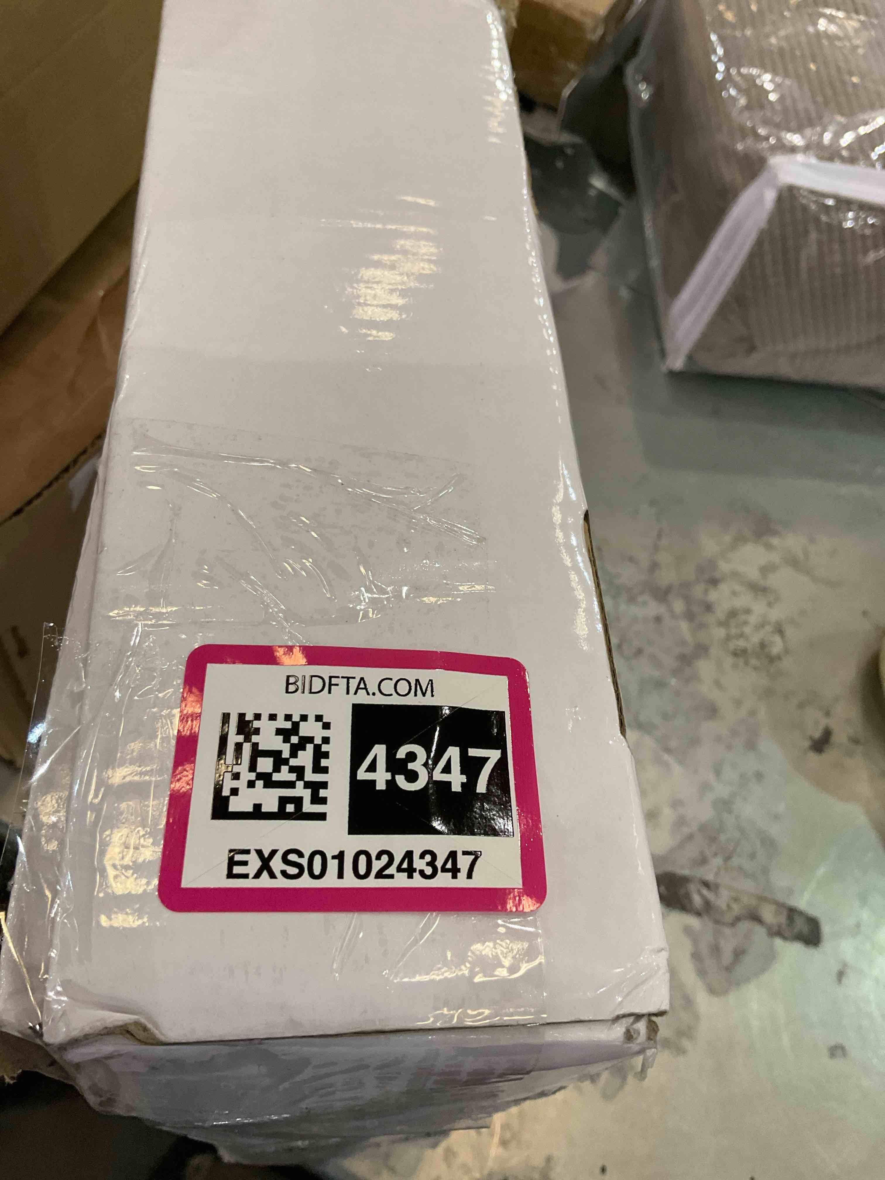https://s3.amazonaws.com/lotting-images-prod/BargainHunt/EXS01024347_1707849517255.jpeg