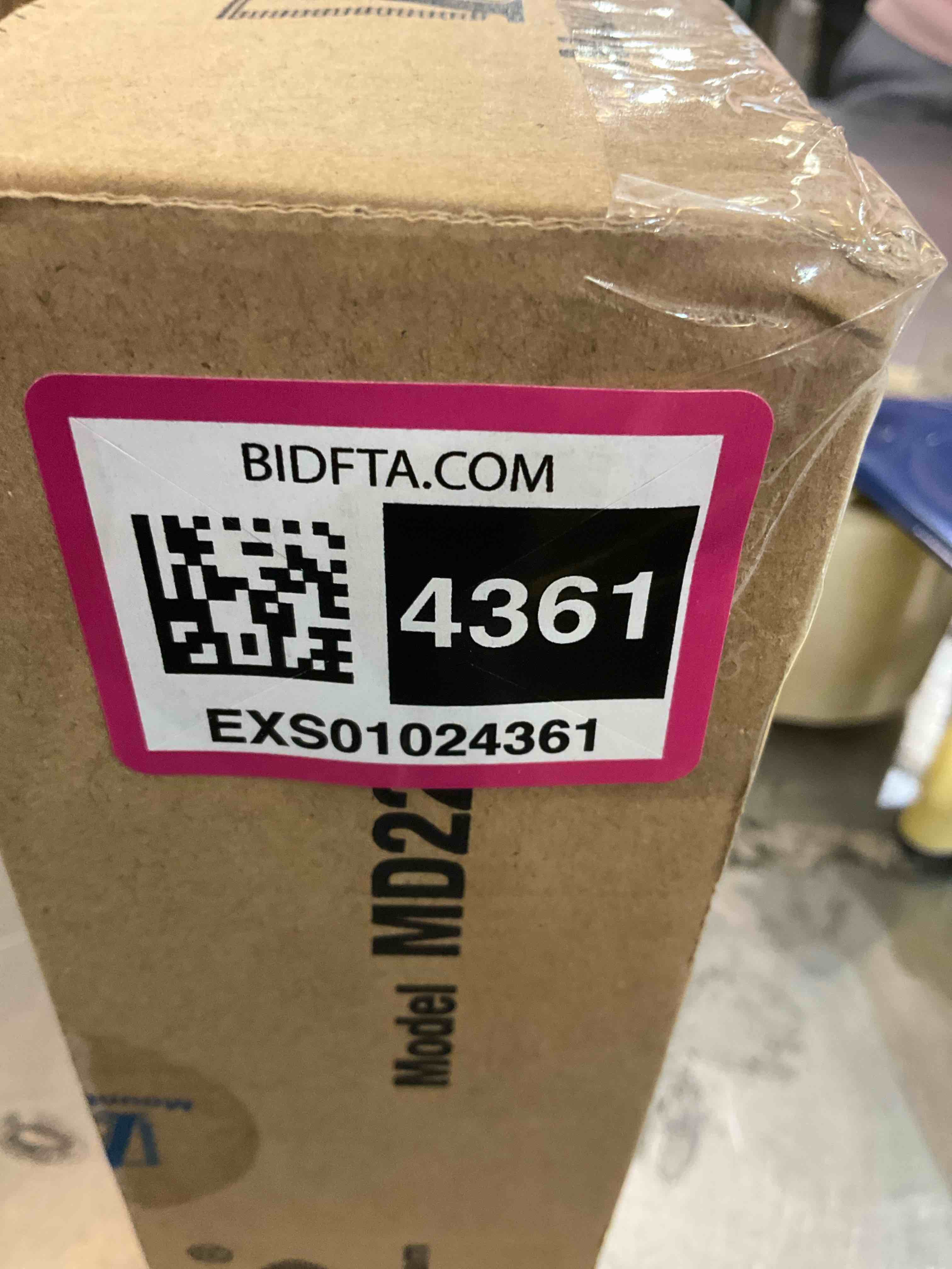 https://s3.amazonaws.com/lotting-images-prod/BargainHunt/EXS01024361_1707852216548.jpeg