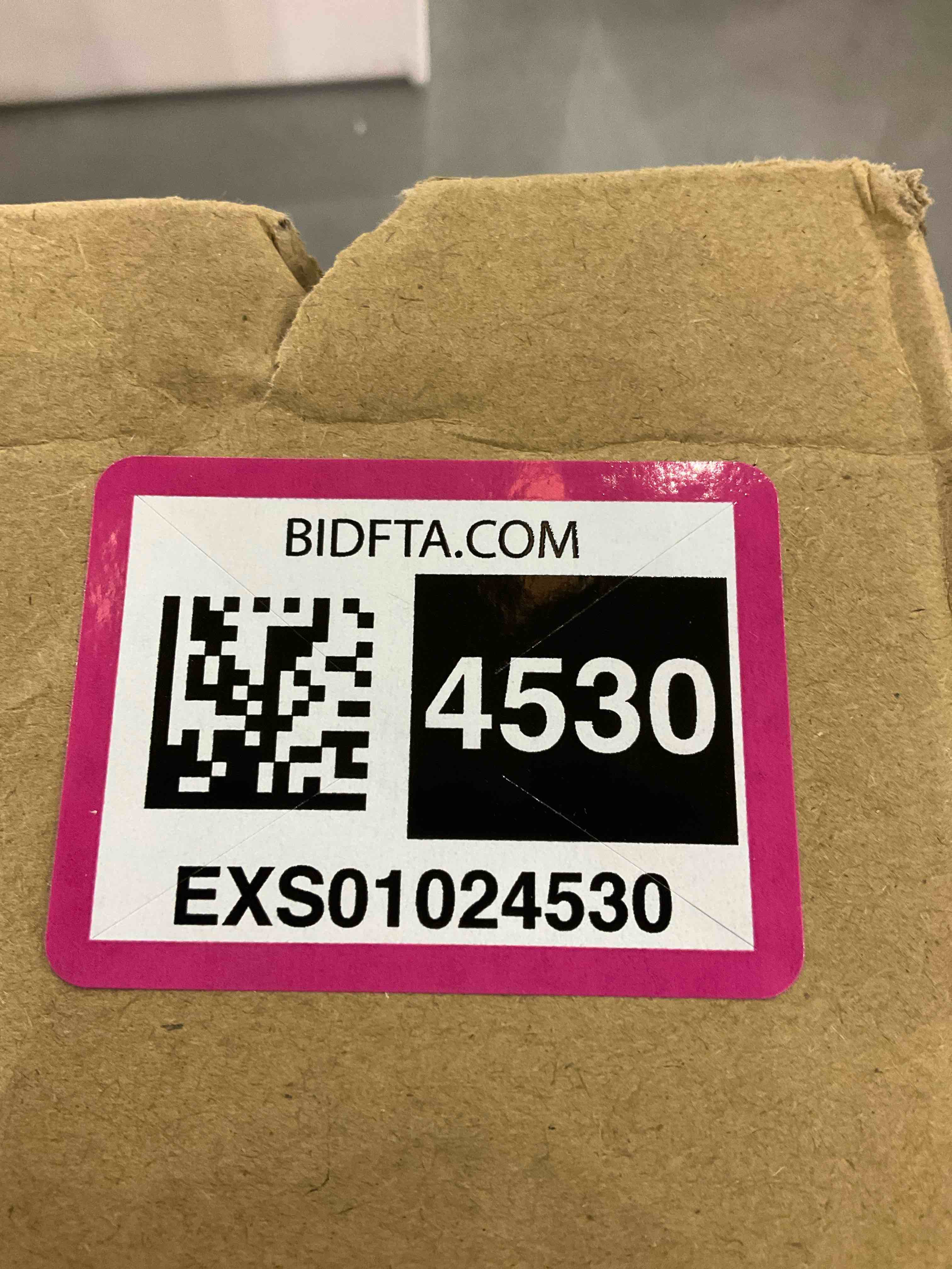 https://s3.amazonaws.com/lotting-images-prod/BargainHunt/EXS01024530_1707403818518.jpeg