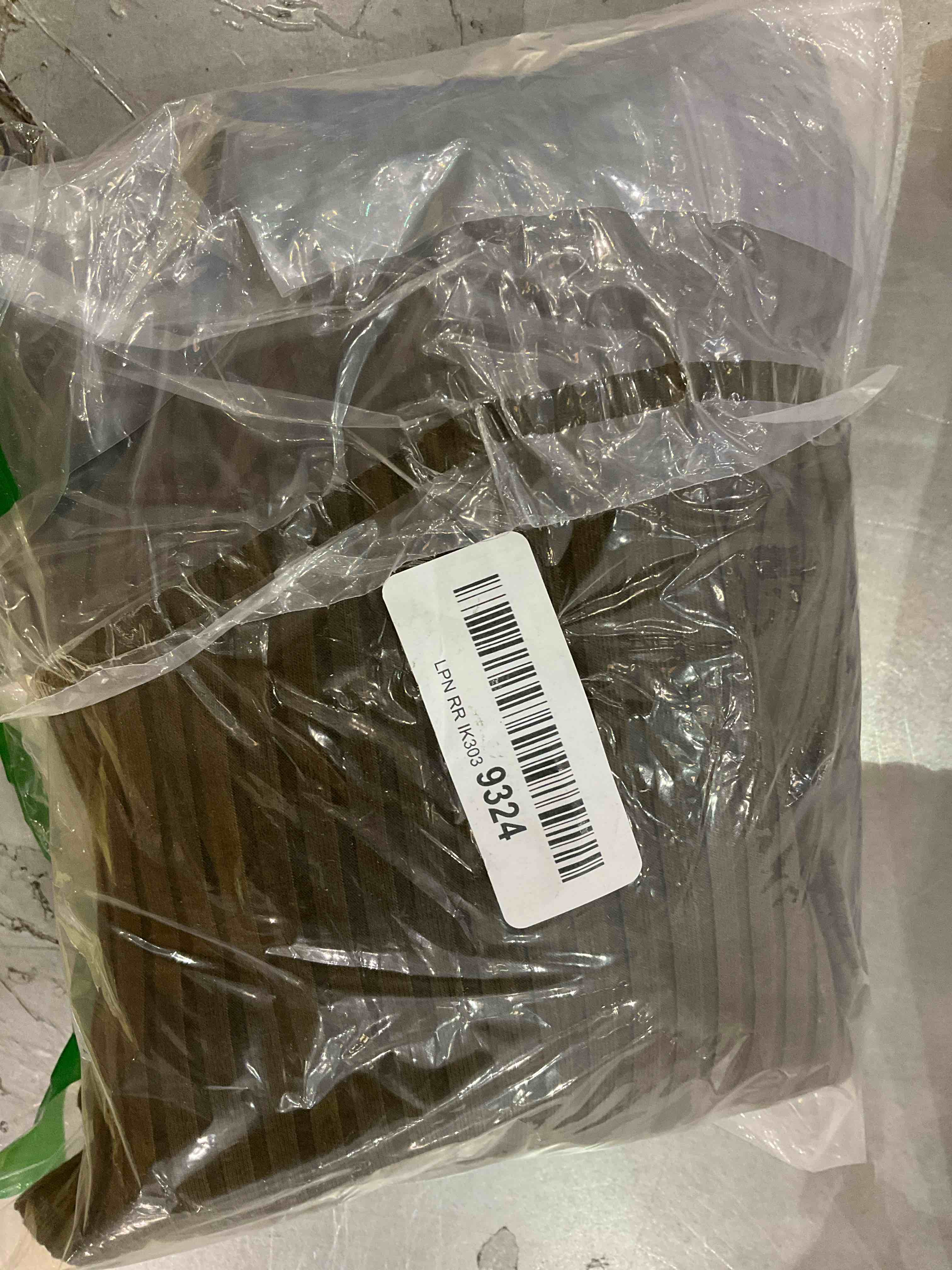 https://s3.amazonaws.com/lotting-images-prod/BargainHunt/EXS01024547_1707406254297.jpeg