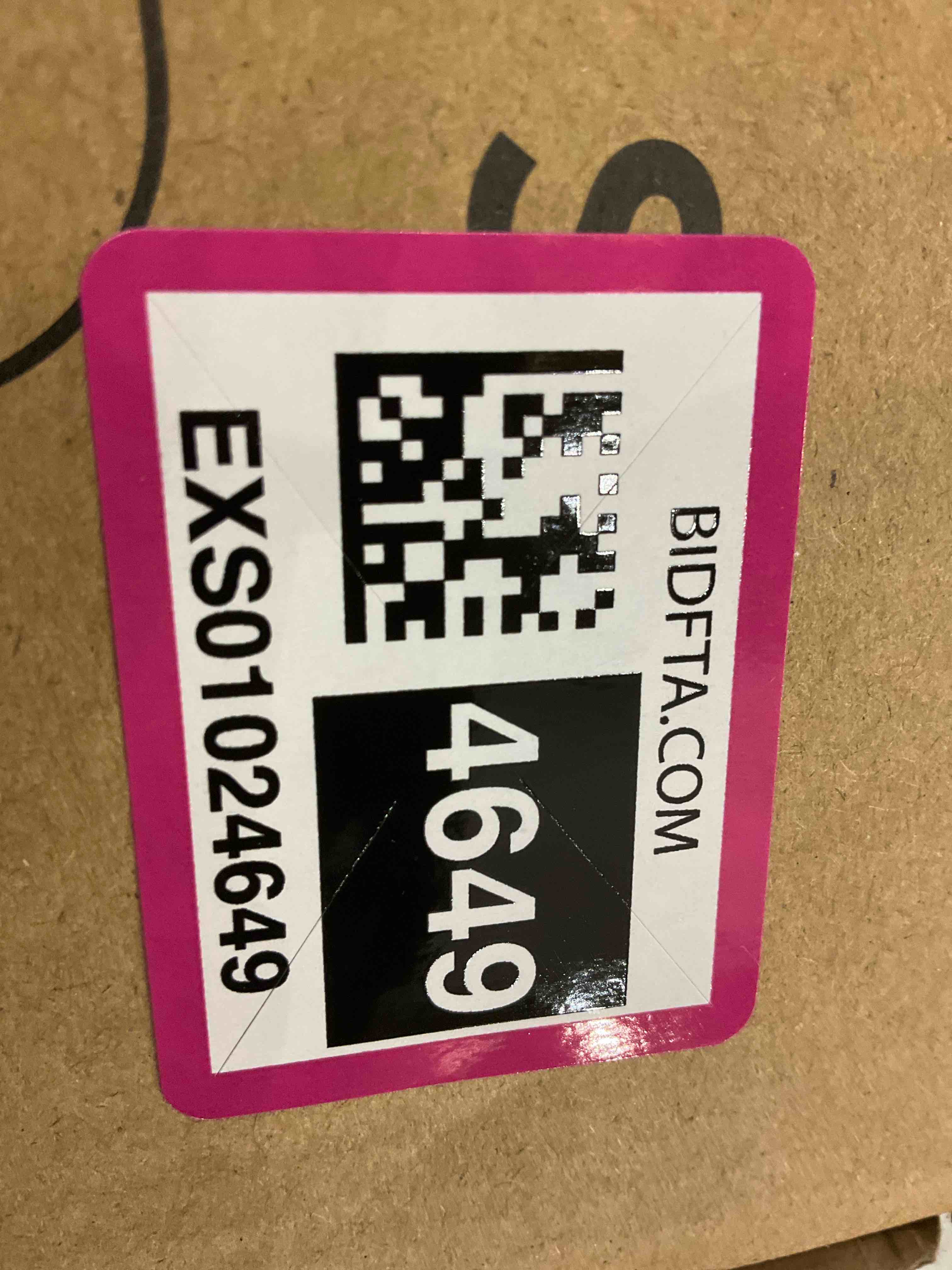 https://s3.amazonaws.com/lotting-images-prod/BargainHunt/EXS01024649_1707491555632.jpeg