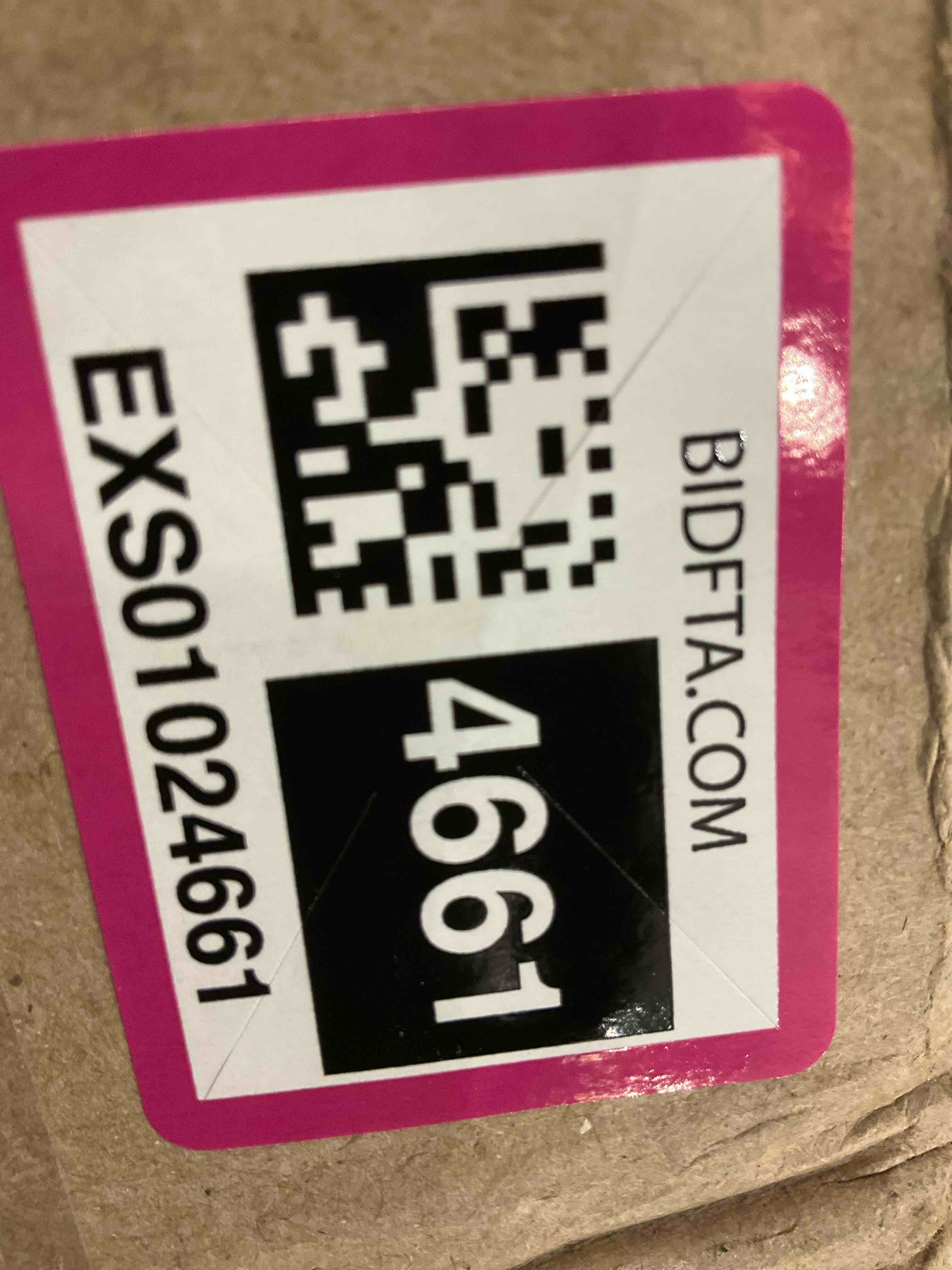 https://s3.amazonaws.com/lotting-images-prod/BargainHunt/EXS01024661_1707494079311.jpeg