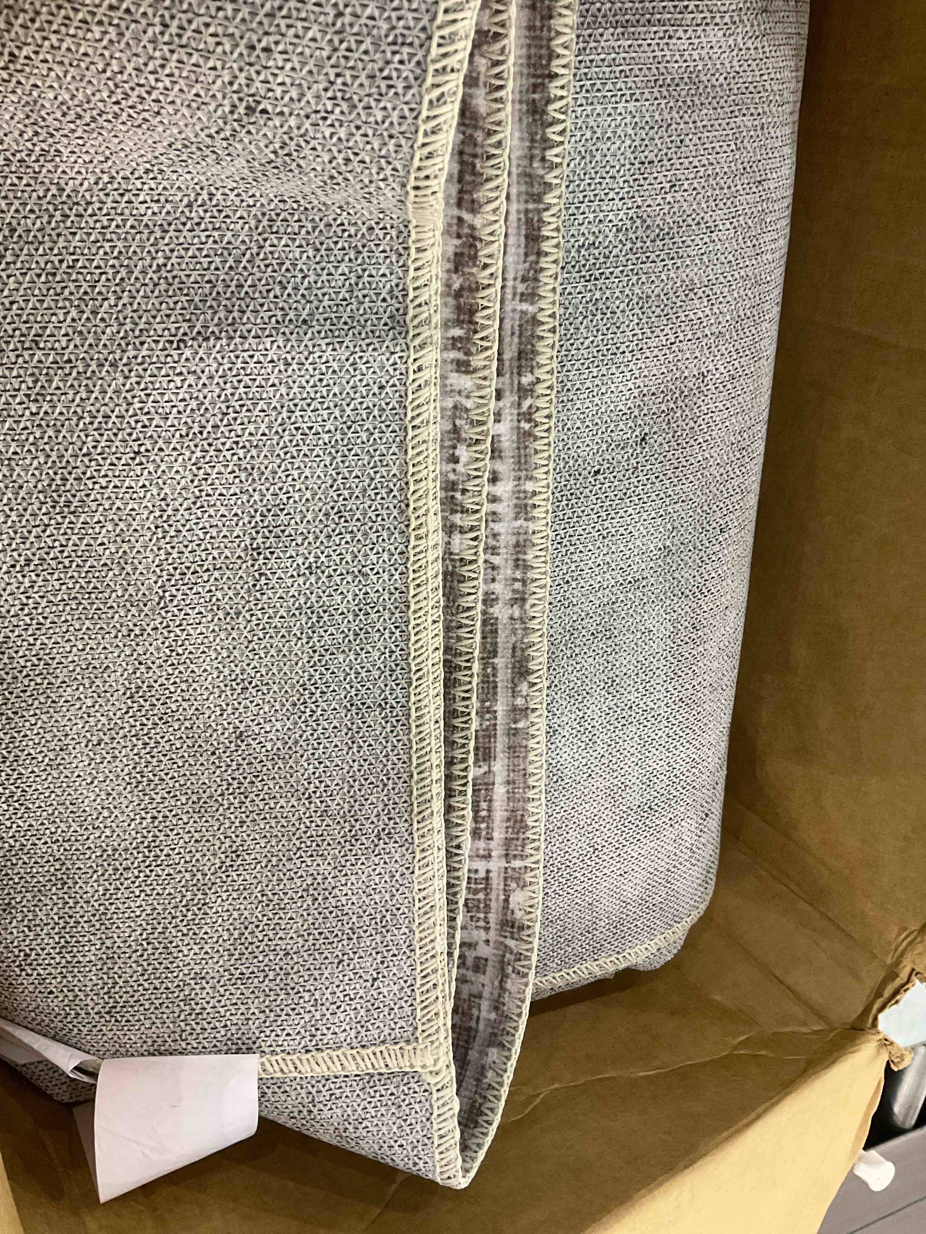https://s3.amazonaws.com/lotting-images-prod/BargainHunt/EXS01024778_1707754834554.jpeg