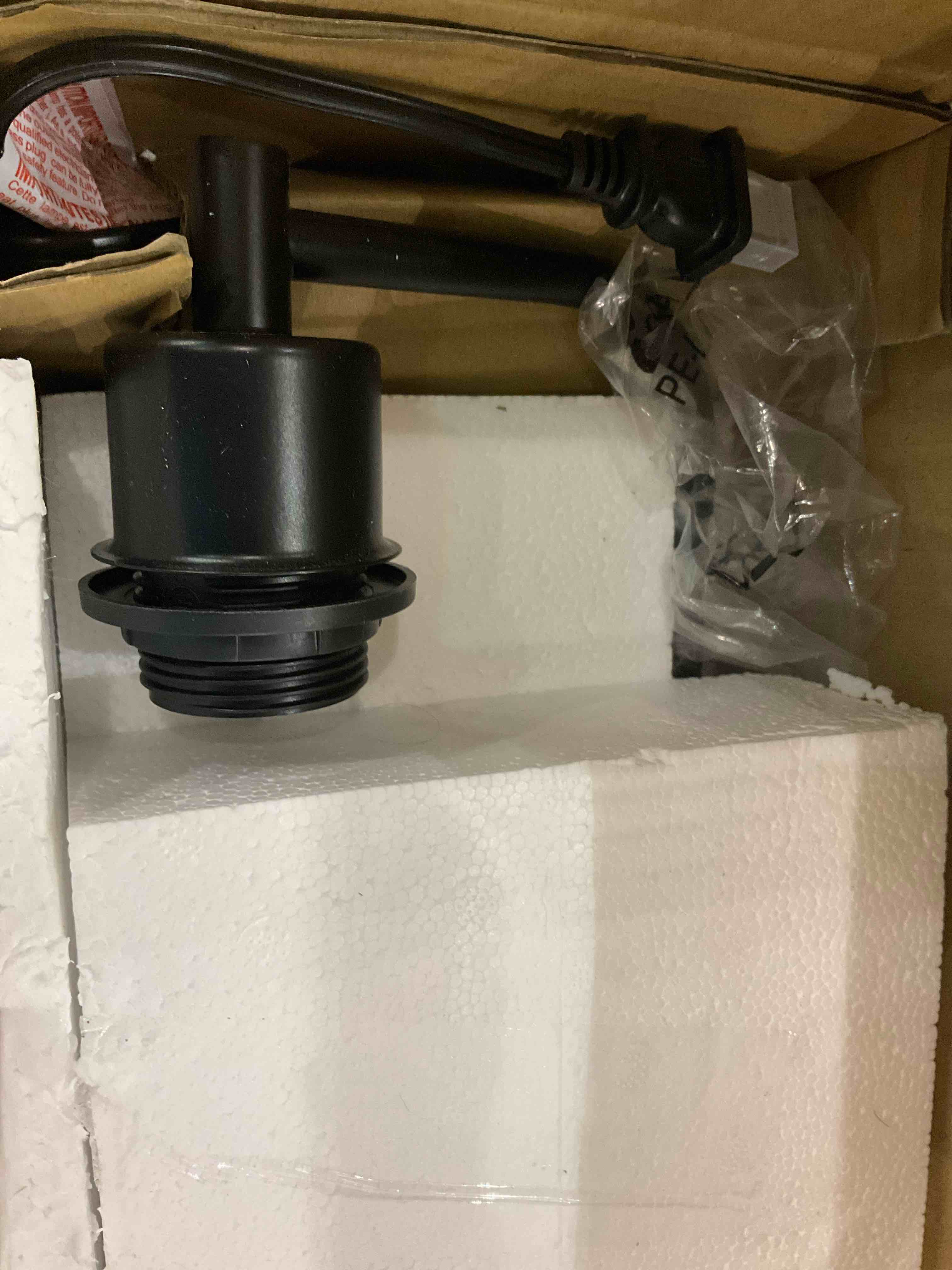 https://s3.amazonaws.com/lotting-images-prod/BargainHunt/EXS01024787_1707756685717.jpeg