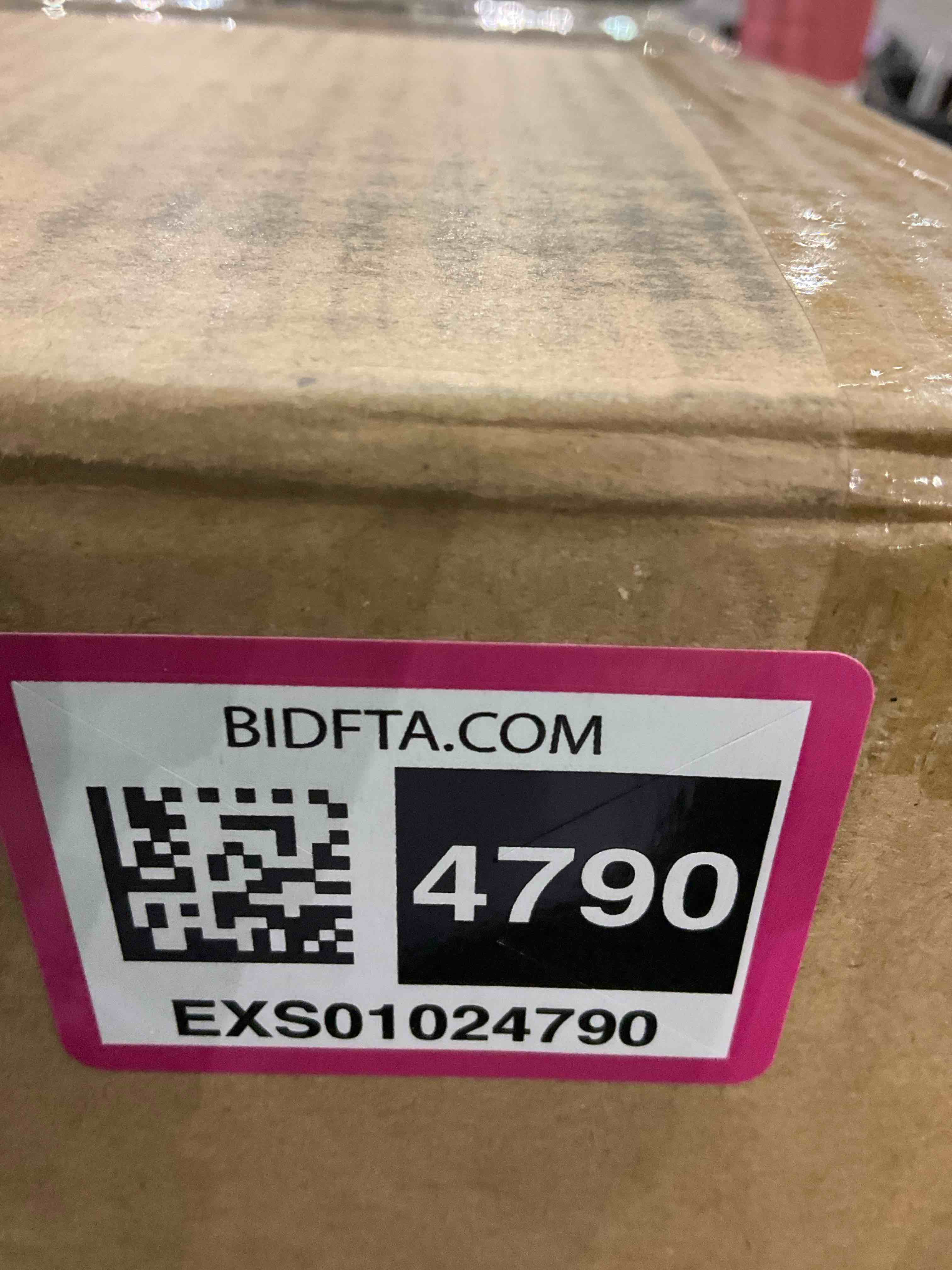 https://s3.amazonaws.com/lotting-images-prod/BargainHunt/EXS01024790_1707760388804.jpeg