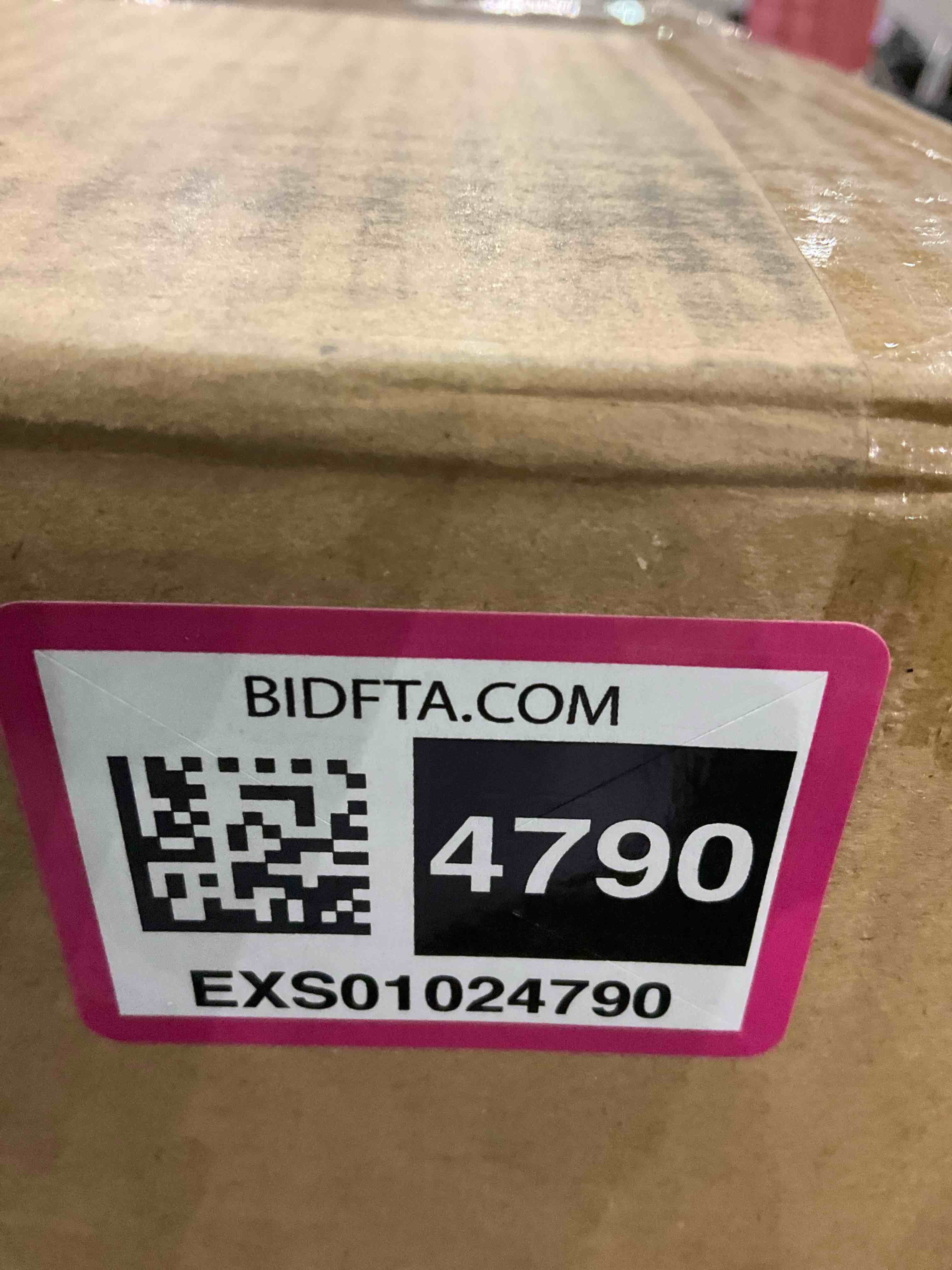 https://s3.amazonaws.com/lotting-images-prod/BargainHunt/EXS01024790_1707760389875.jpeg