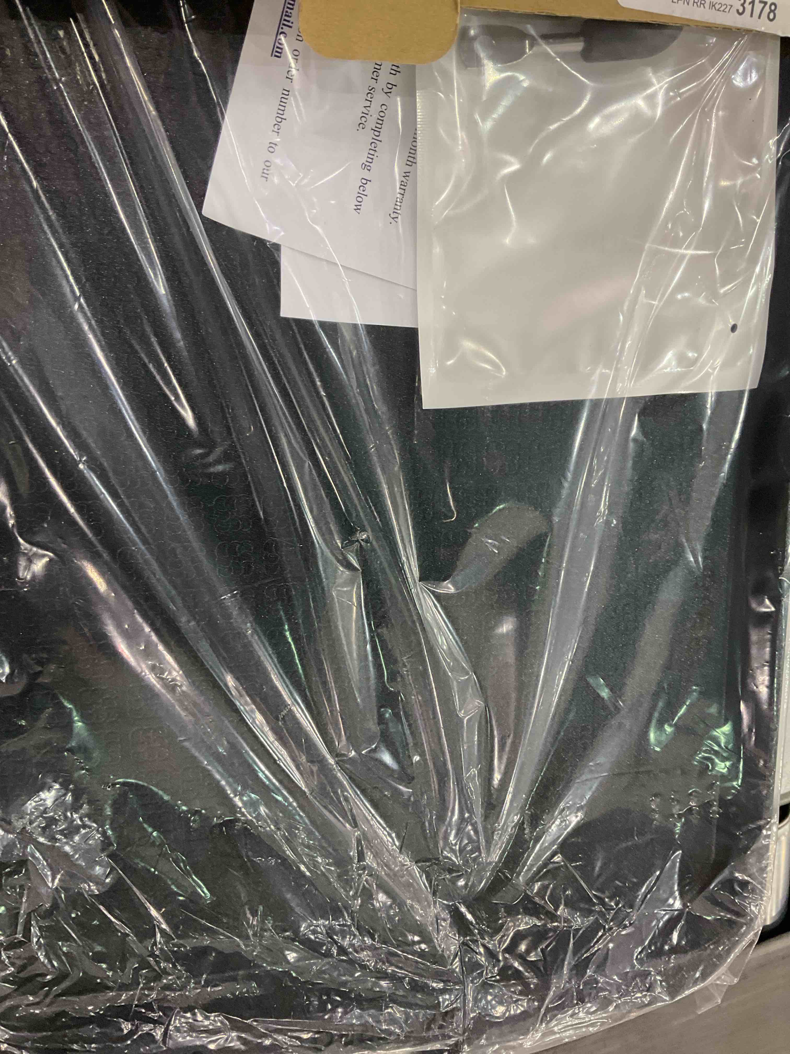 https://s3.amazonaws.com/lotting-images-prod/BargainHunt/EXS01024825_1707768565845.jpeg
