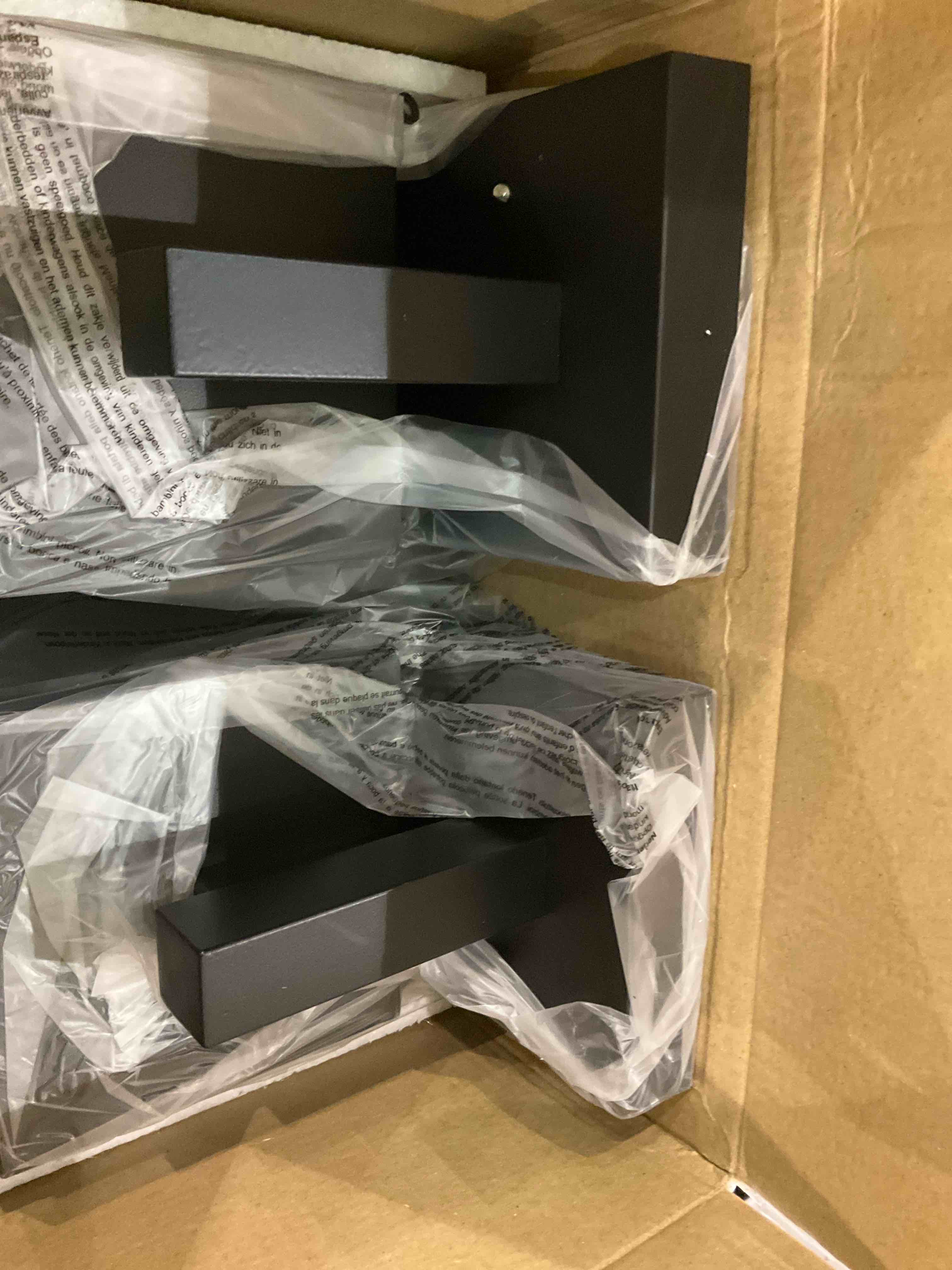 https://s3.amazonaws.com/lotting-images-prod/BargainHunt/EXS01024835_1707827746344.jpeg