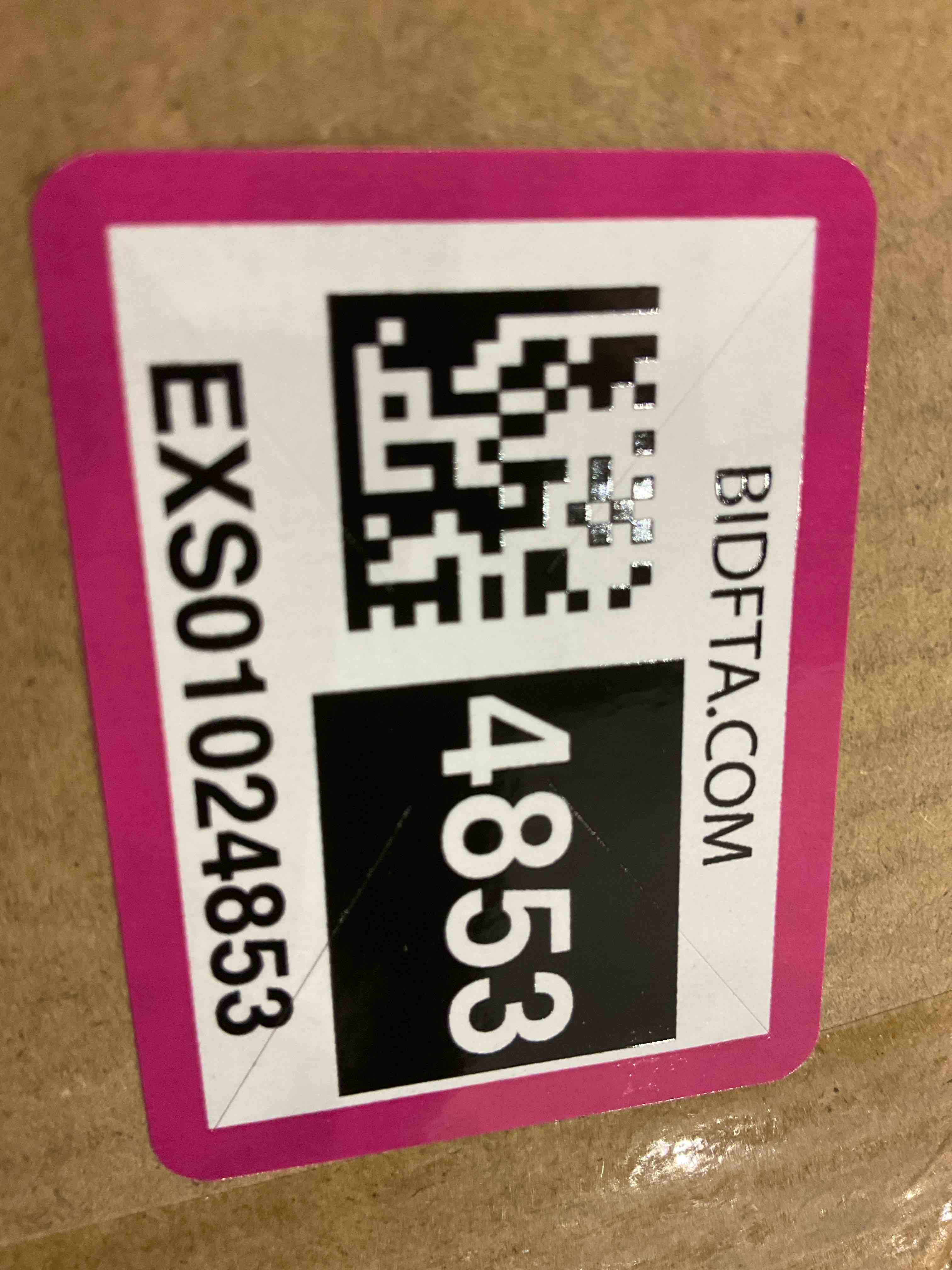https://s3.amazonaws.com/lotting-images-prod/BargainHunt/EXS01024853_1707830130334.jpeg