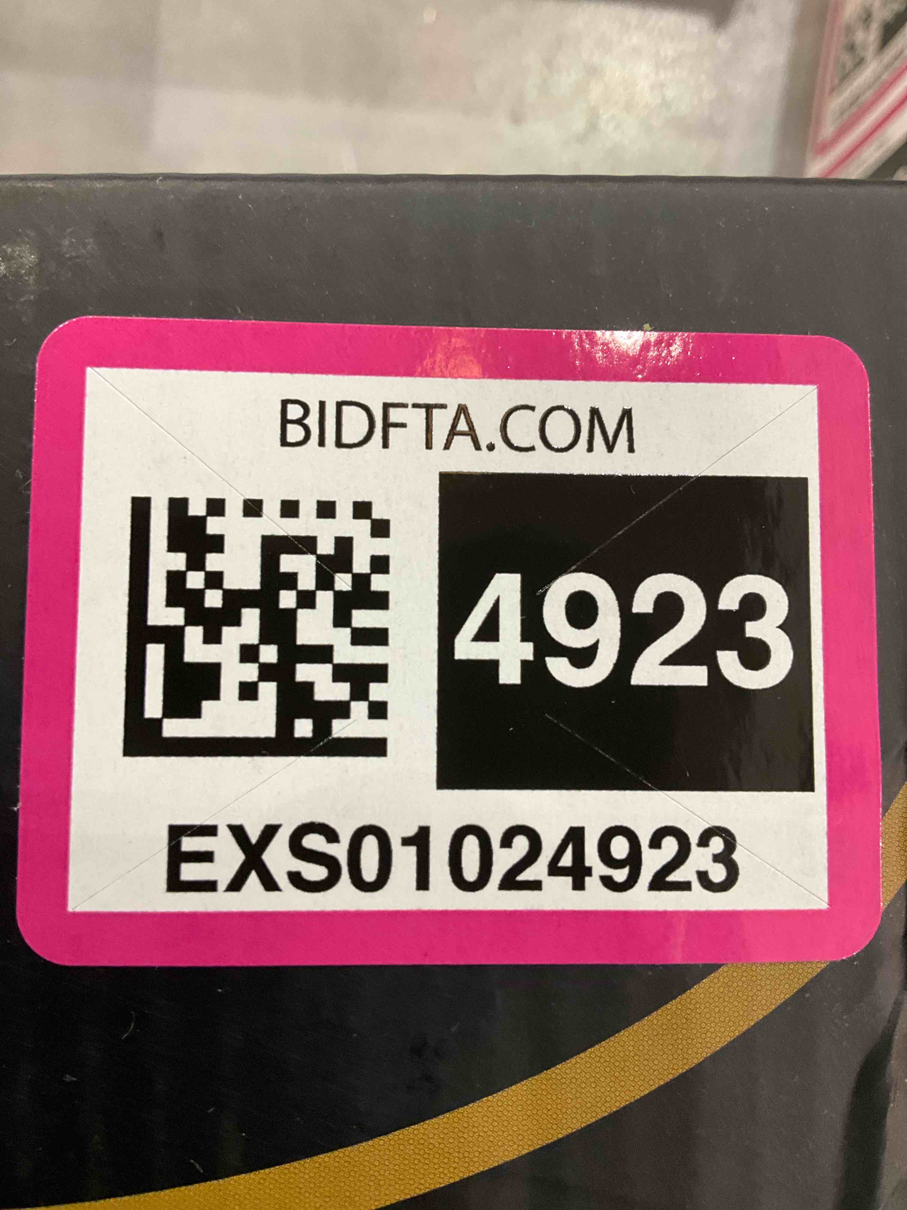https://s3.amazonaws.com/lotting-images-prod/BargainHunt/EXS01024923_1707923098636.jpeg
