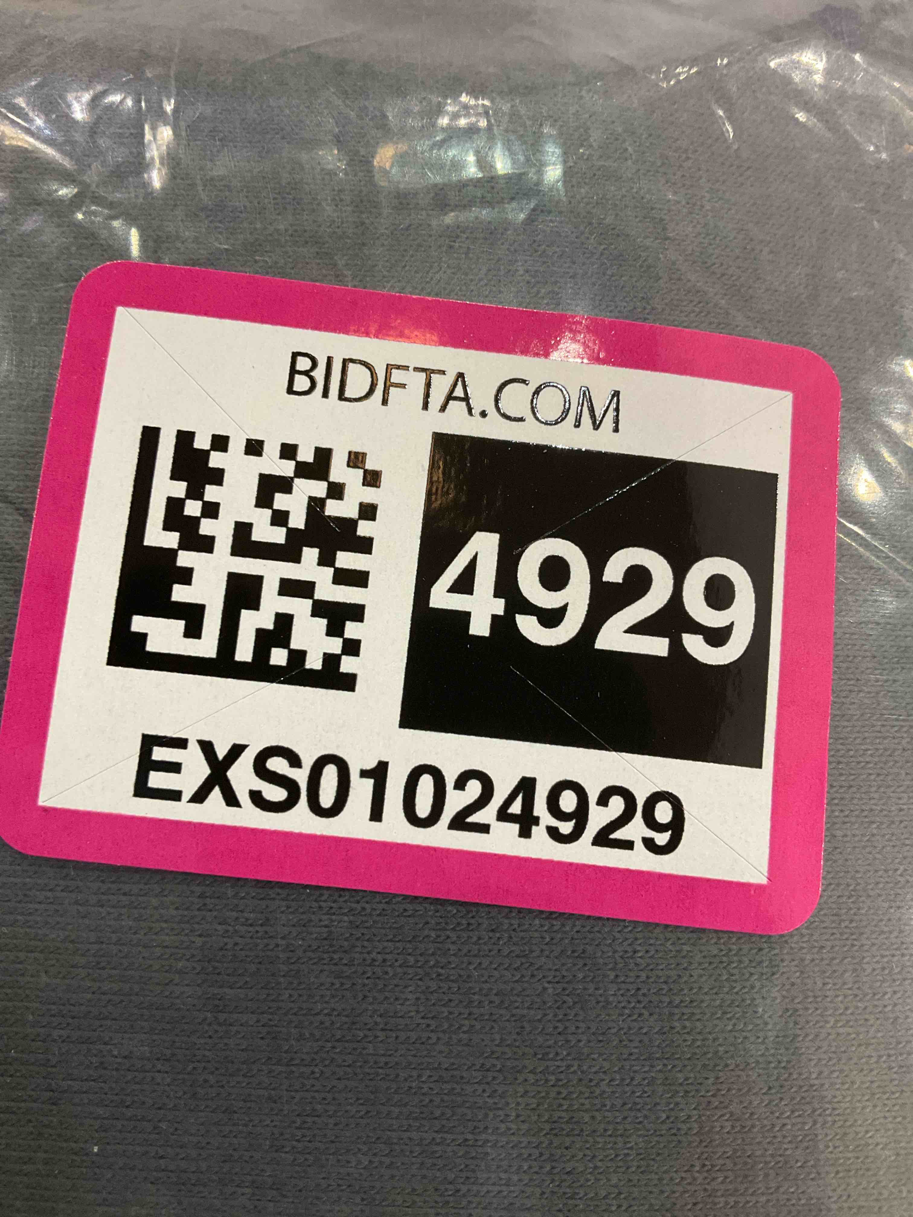 https://s3.amazonaws.com/lotting-images-prod/BargainHunt/EXS01024929_1707924481065.jpeg