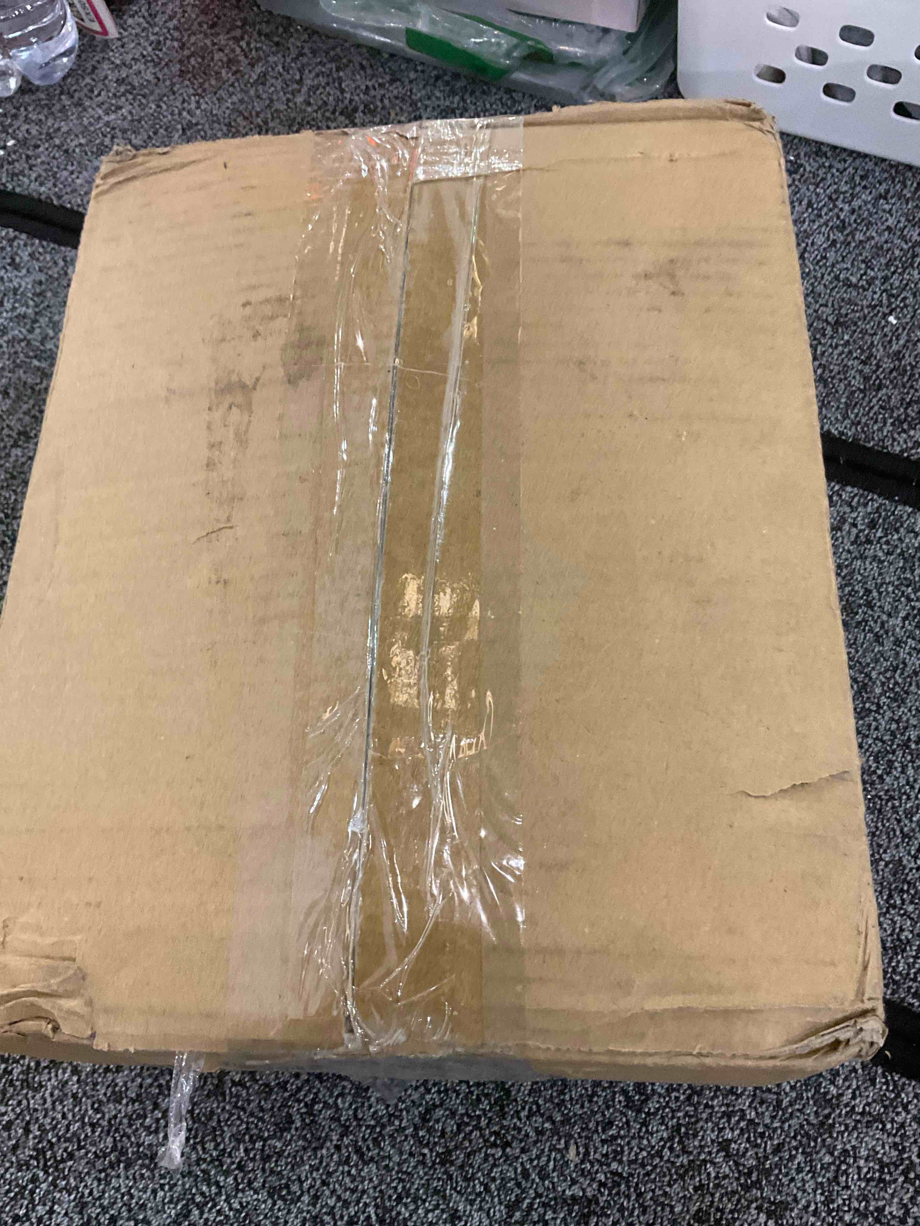 https://s3.amazonaws.com/lotting-images-prod/BargainHunt/EXS01025151_1707317118993.jpeg