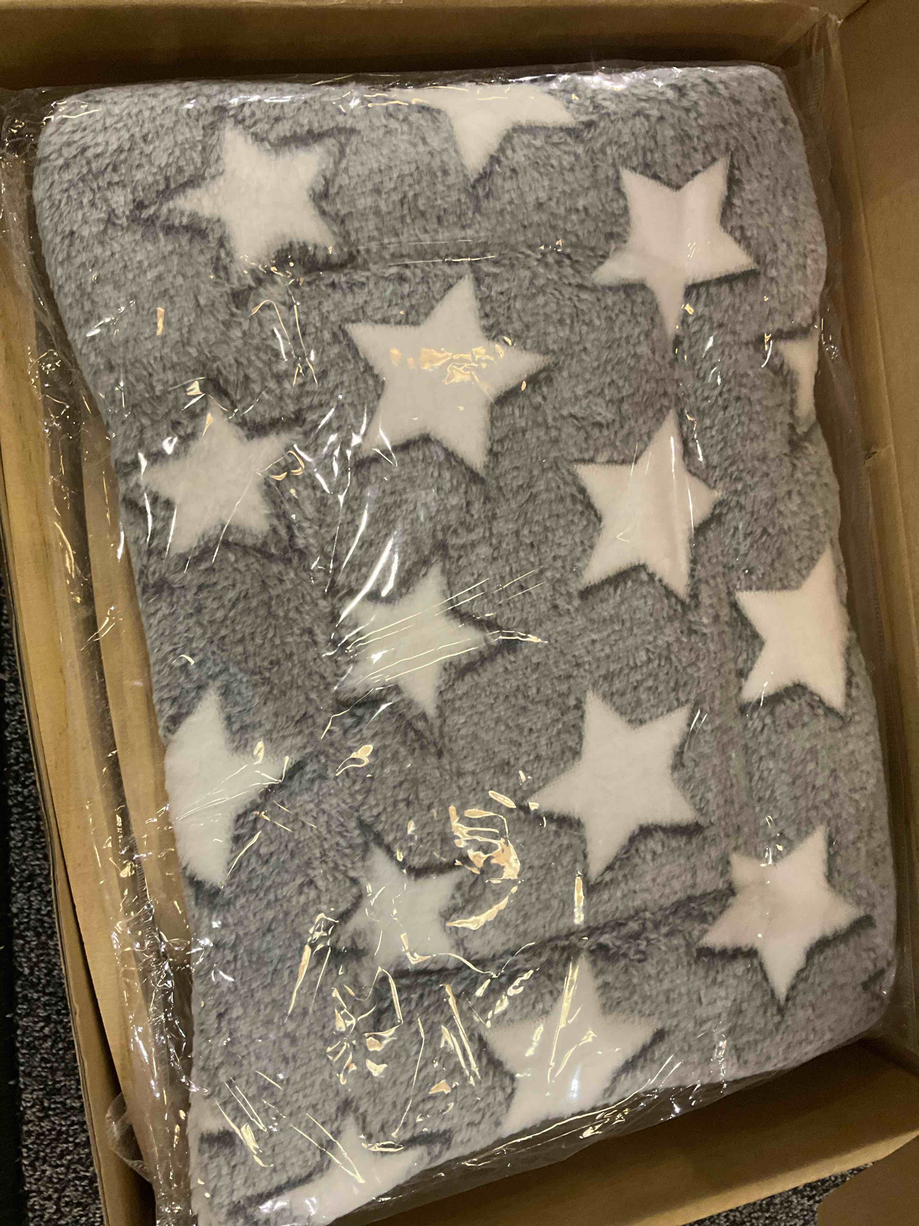 https://s3.amazonaws.com/lotting-images-prod/BargainHunt/EXS01025214_1707323567897.jpeg